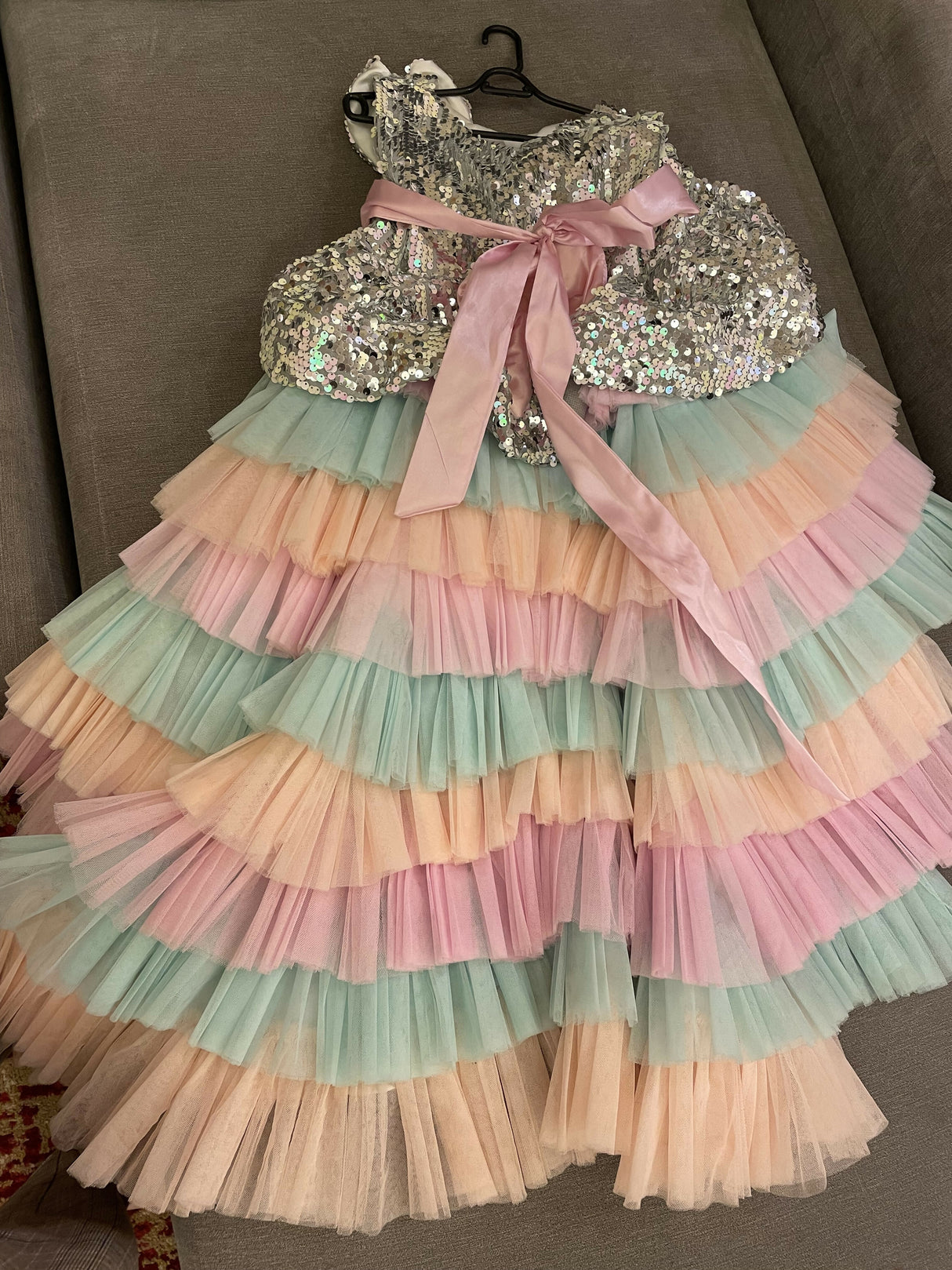 Beautiful Dress | Kids | Girls Skirts & Dresses | Size: 5 to 6 Yrs | Worn Once
