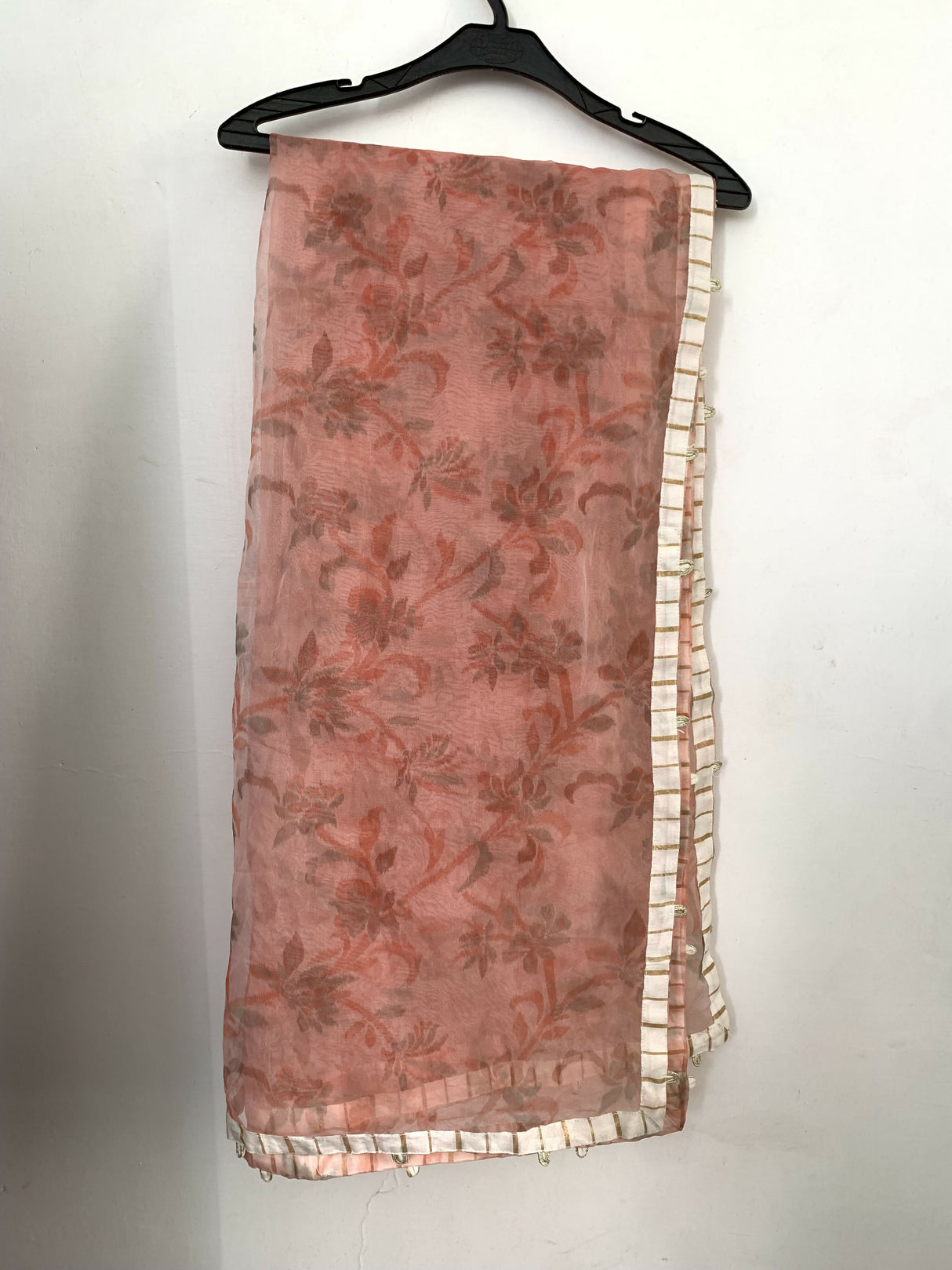 Stitched 3 PC Suit | Women Locally Made Kurta | Medium | Preloved