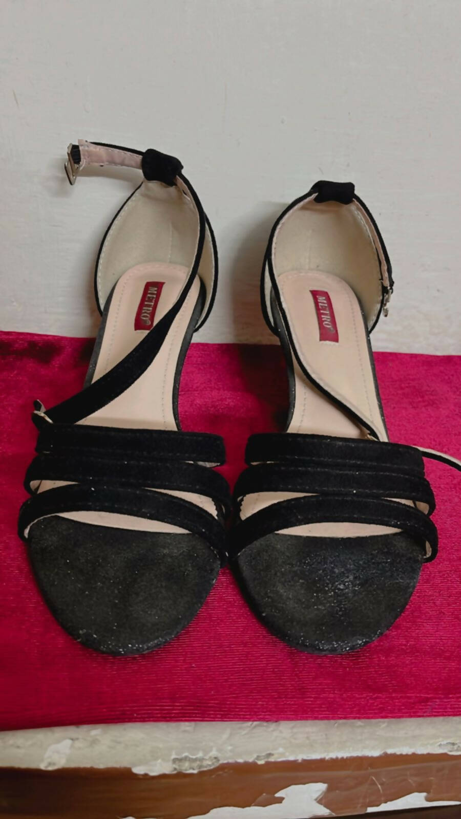 Metro | Black Velvet Heels | Women Shoes | Size: 39 | Worn Once