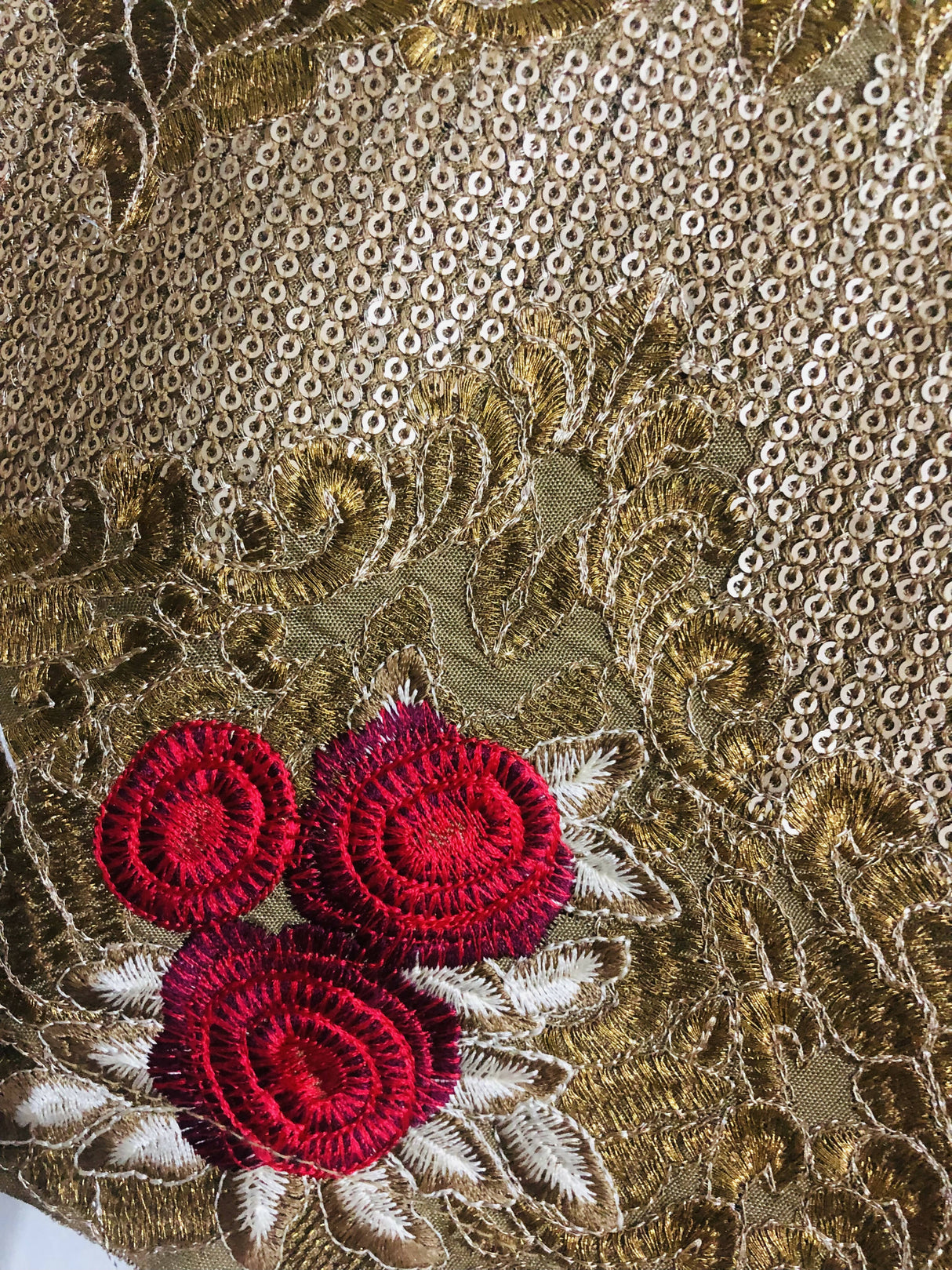 باریز | زیتون کا سبز 3 پی سی سوٹ | خواتین کے برانڈڈ فارملز | چھوٹا | ایک بار پہنا۔