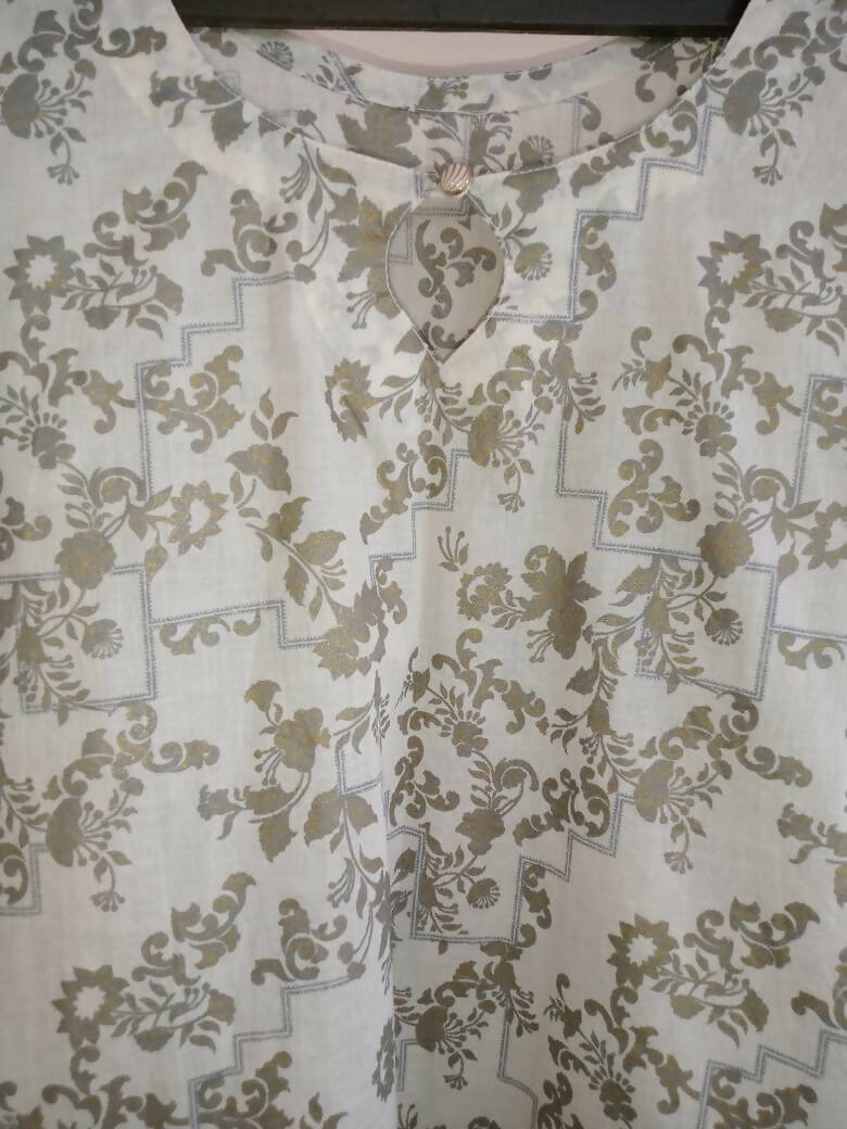 سفید اور گولڈ بلاک پرنٹ کرتہ (سائز: L ) | خواتین کے کرتہ | نئی