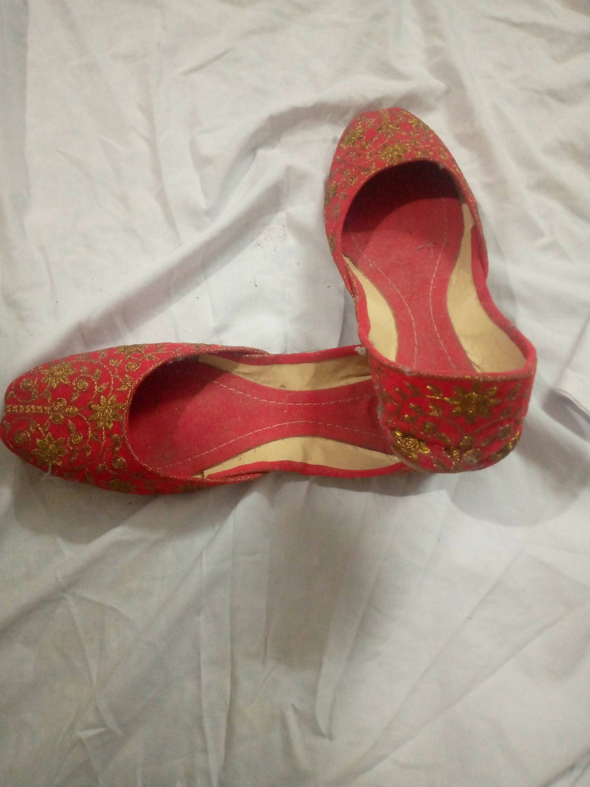 Red velvet Woman Khussa | Women Shoes | Size: 39 | Preloved