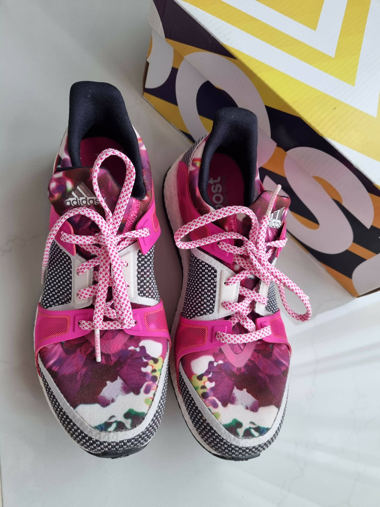 ایڈیڈاس | خالص فروغ خواتین کے جوتے | سائز 7.5| بالکل نیا