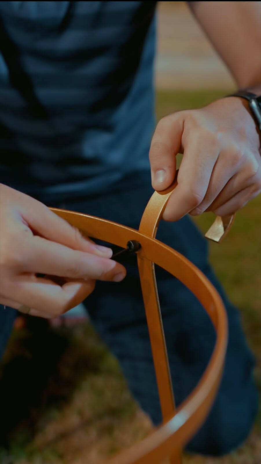 گولڈن اسٹینڈ کے ساتھ پورٹیبل فائر پٹ | آپ کے گھر کے لیے | بالکل نیا