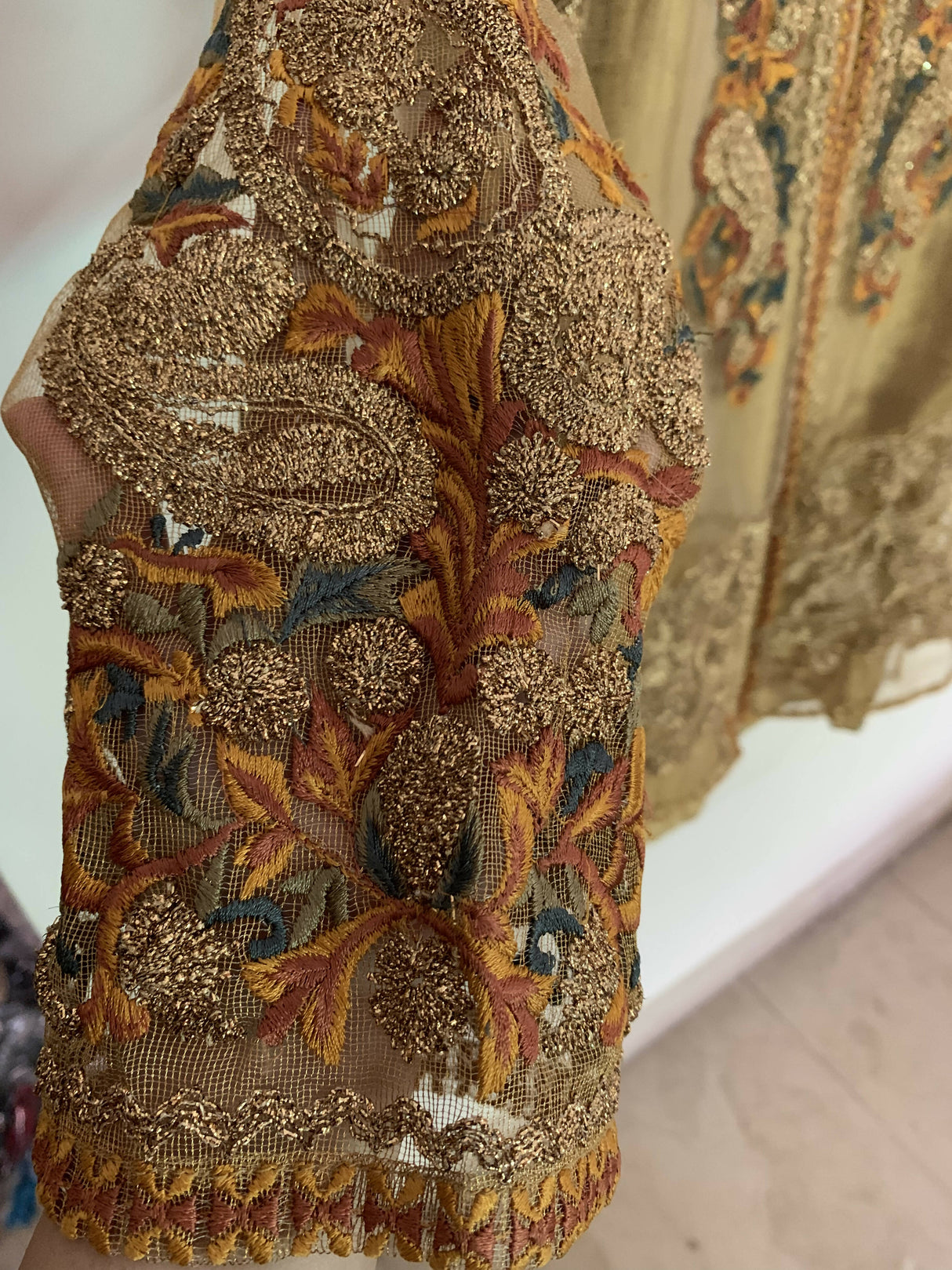 Sana Safinaz Pret | Beige 4Pc | Women Branded Formals | X-Small | Worn Once