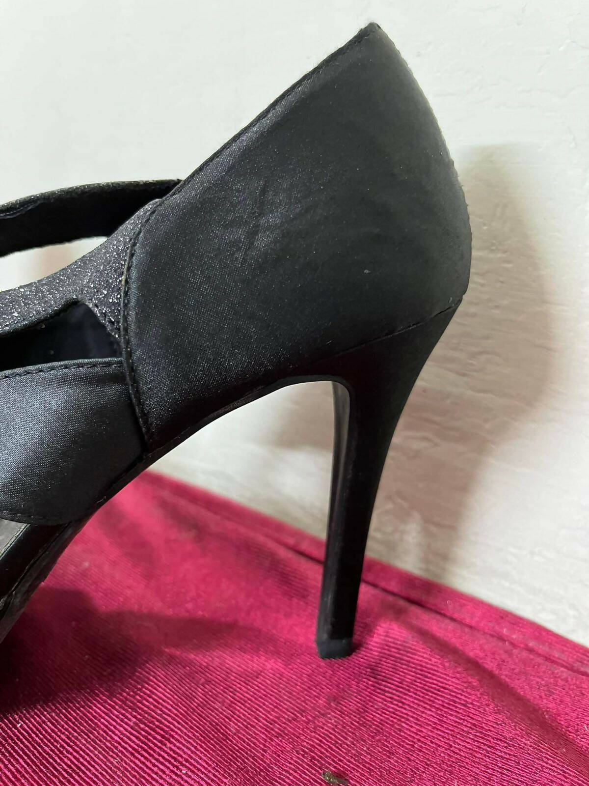 Fioni Nights | Black Shinny Heels | Women Shoes | Size: 8 | Preloved