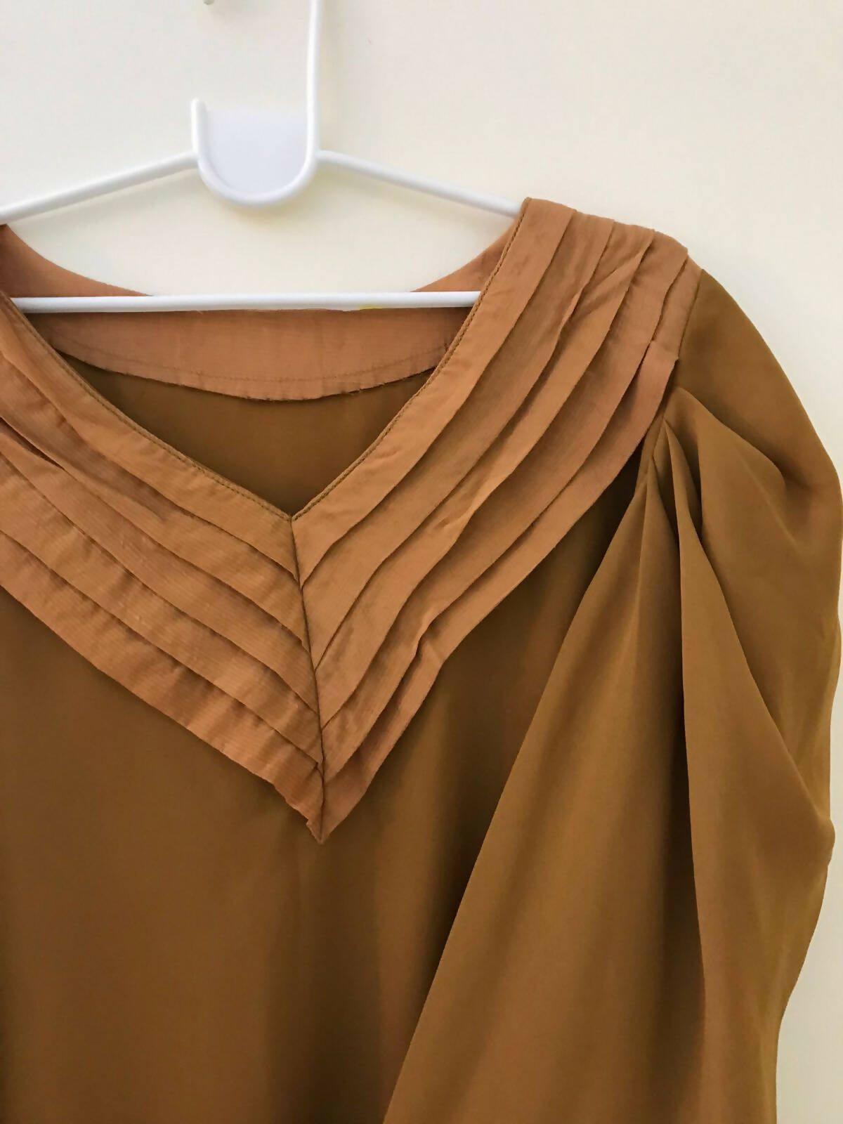 Brown Top | Women Tops & Shirts | Small | Preloved