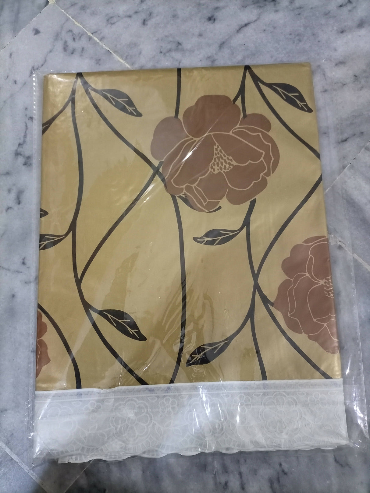 Plastic table sheet covers ( Size M ) | For your Home| Kitchen | Brand new