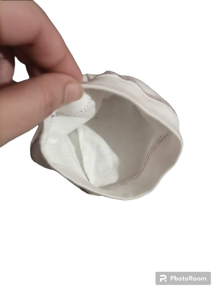 Soft cotton cap for newborns (Size: 0 to 8 months ) | Kids Accessories | Worn Once