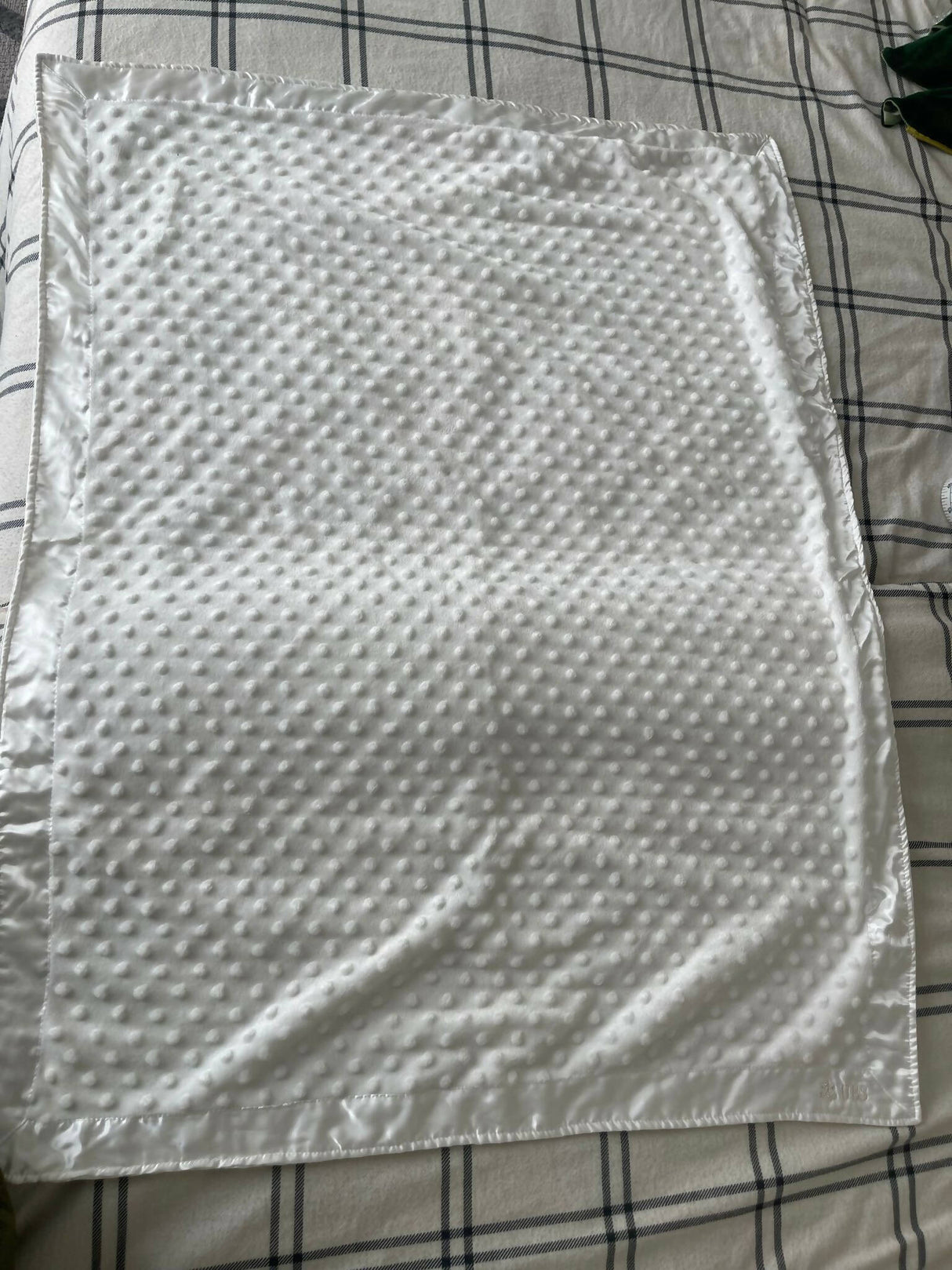 White Baby Blanket Silk Fabric On One Side | Kids | Baby Accessories | Preloved