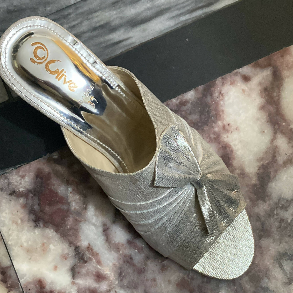 Block Heels with Elegant Silver Bow Style | Women Shoes | Heels | Size: 37 | Worn Once