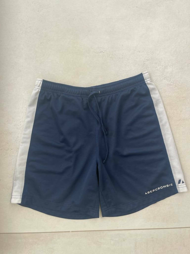 Abercrombie | Men Jeans & Bottoms | Medium | Preloved