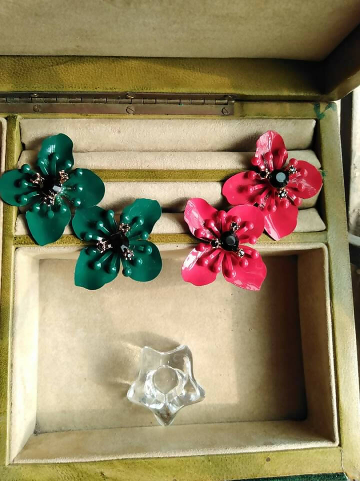 Red & Green Metal Earrings | Women Jewelry | Earrings | Brand New