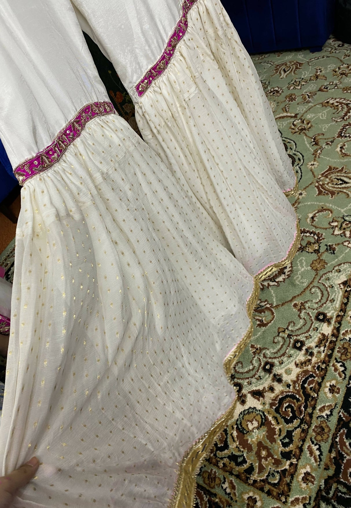 24842B8B-583A-497B-8E3E-646A124456B2