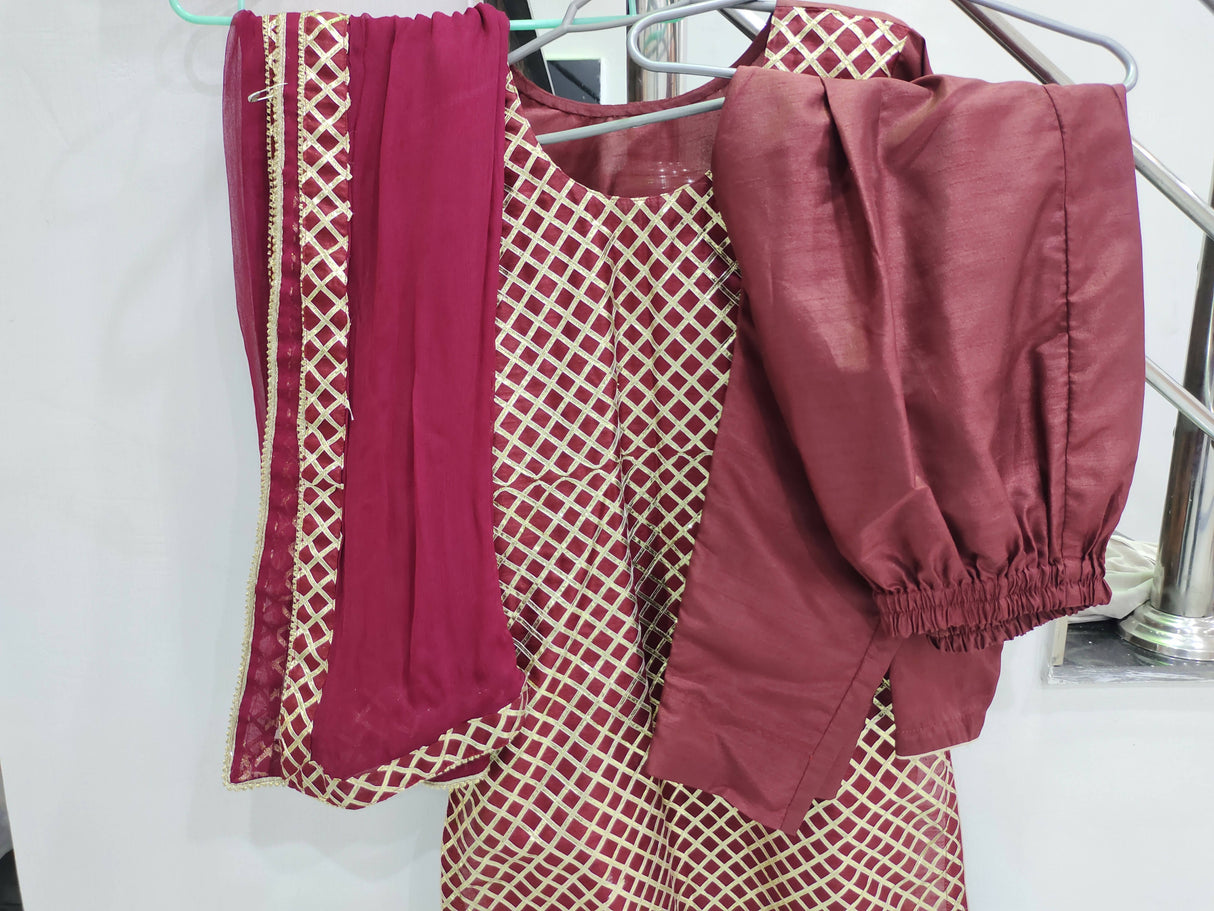 Maroon Color 3 Pc Suit | Women Locally Made Formals | Medium | Worn Once
