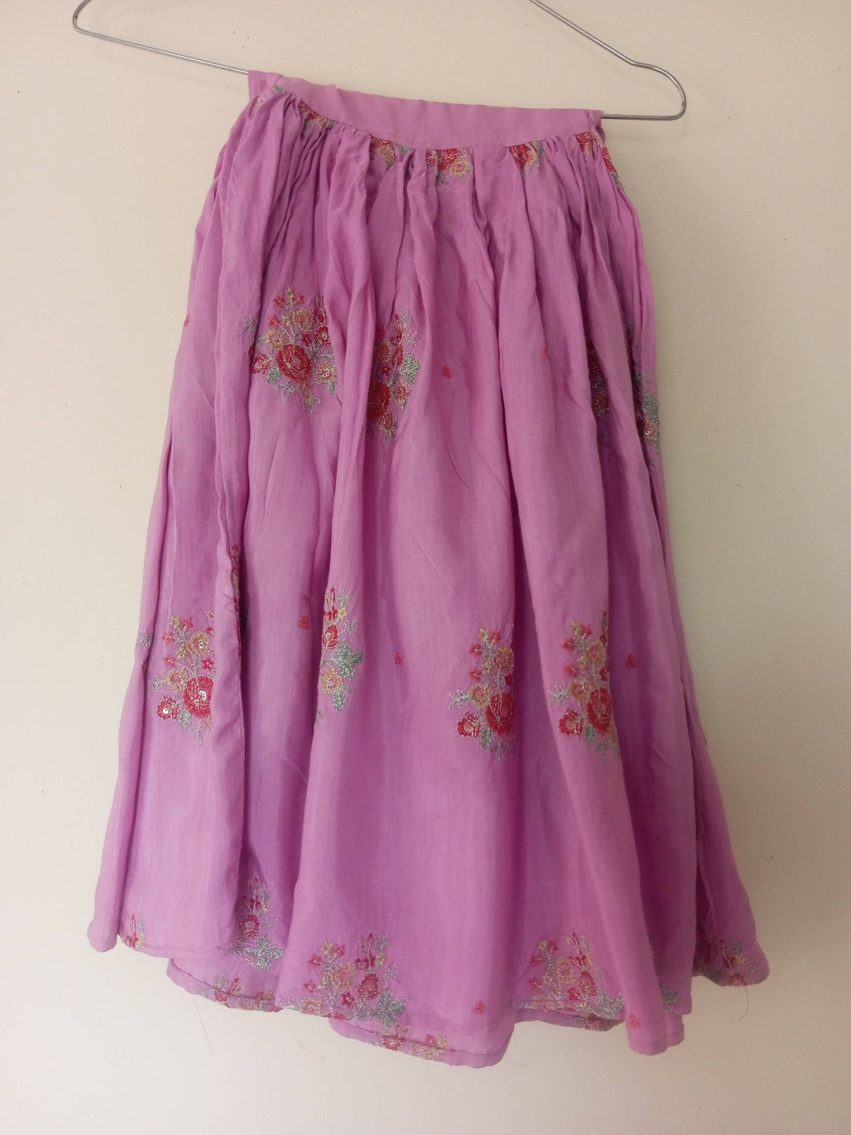 نسلی | 2 پی سی شرارہ اور قمیض | لڑکیوں کی شلوار قمیض | 8-9 سال | ایک بار پہنا۔