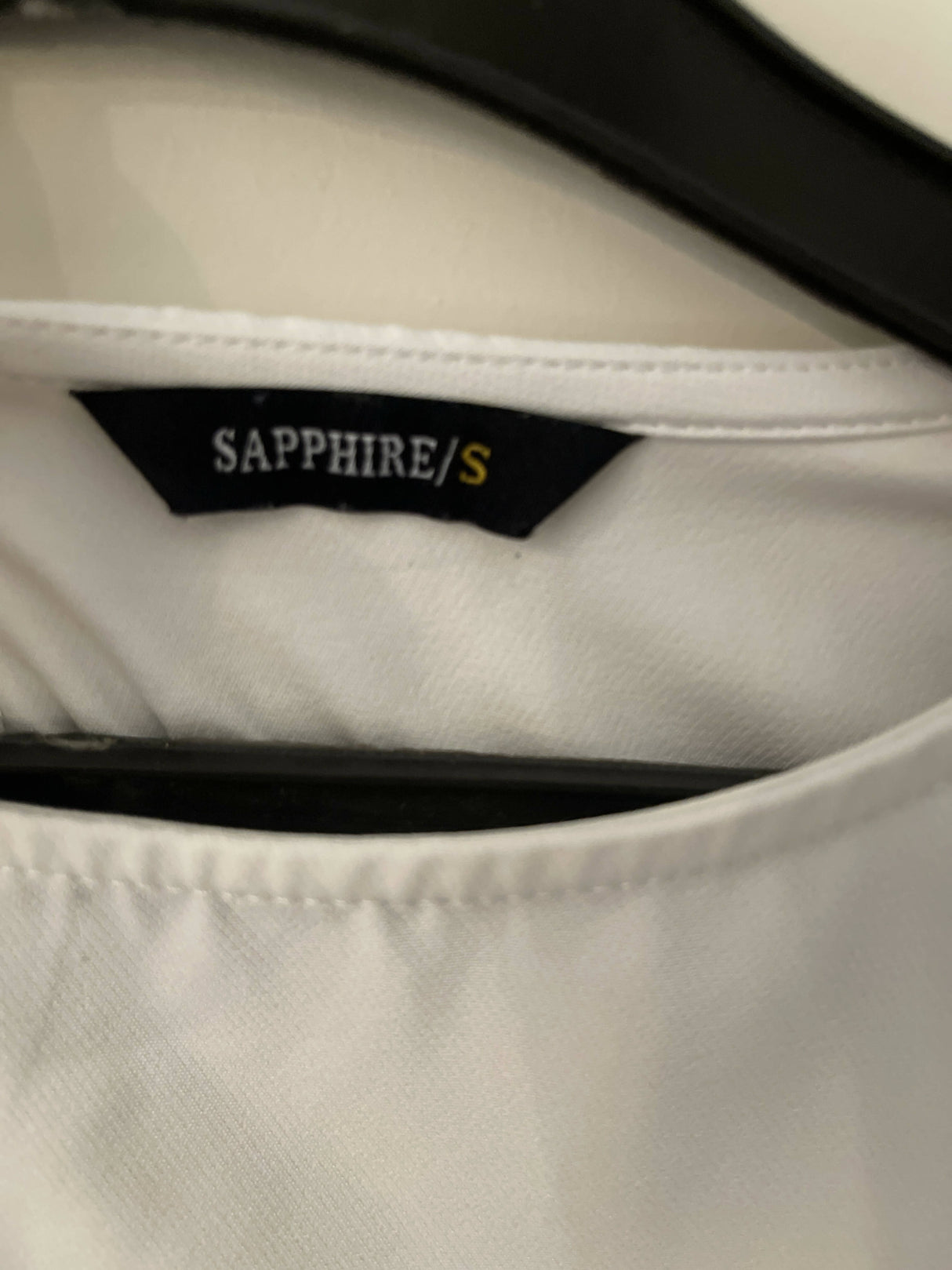 Sapphire | White top | Women Tops & Shirts | Small | Preloved