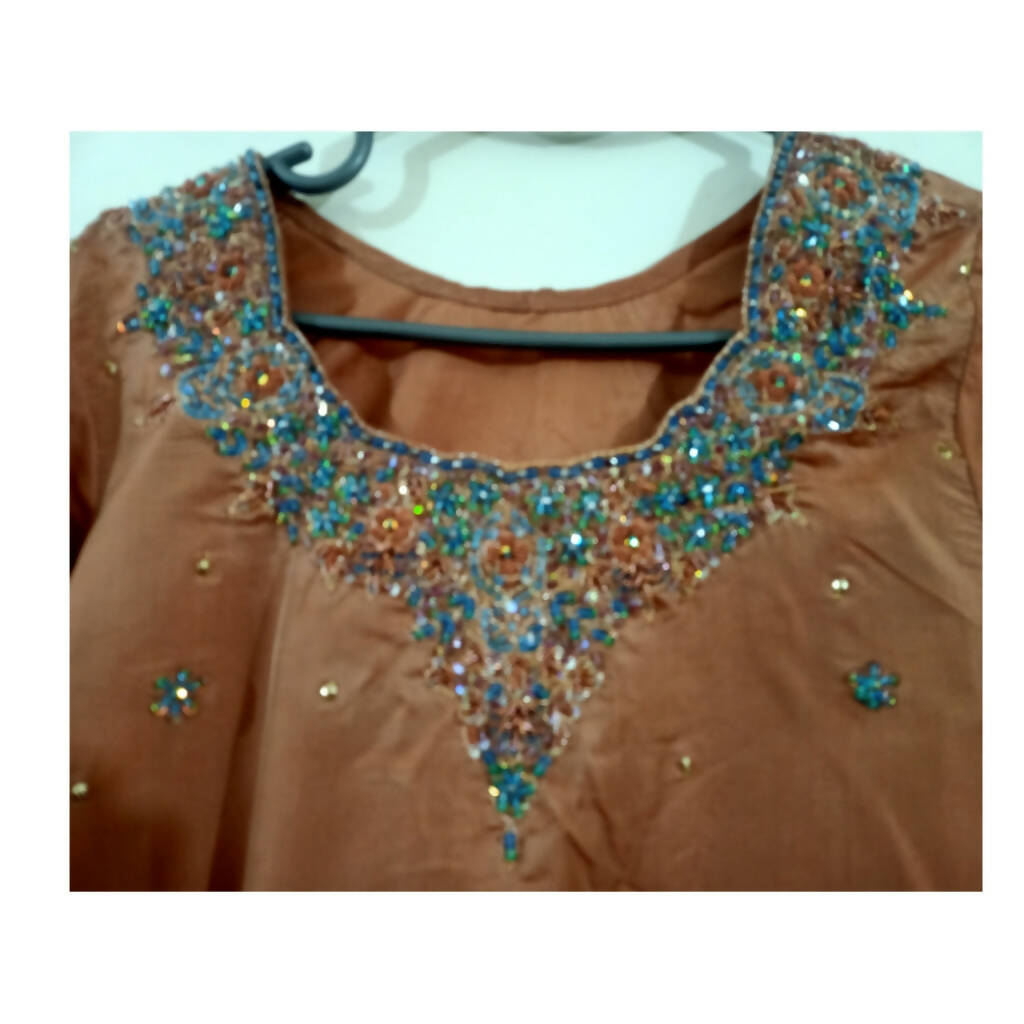 Katan Silk embroidery kurta & embroidery dupatta | Women Locally Made Formals | Medium | Preloved