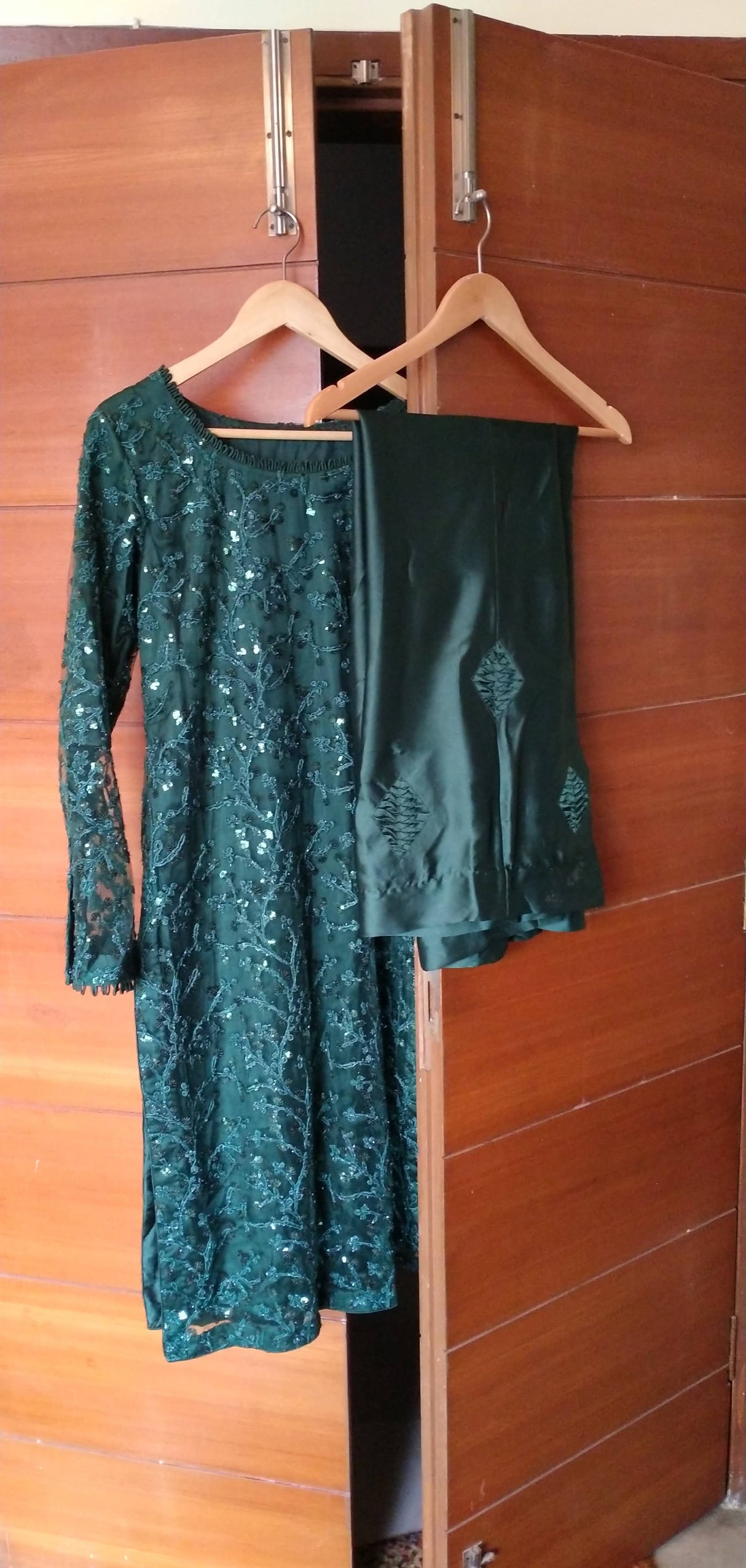 Green Fancy Embroidered Suit | Women Locally Made Formals | Medium | Worn Once
