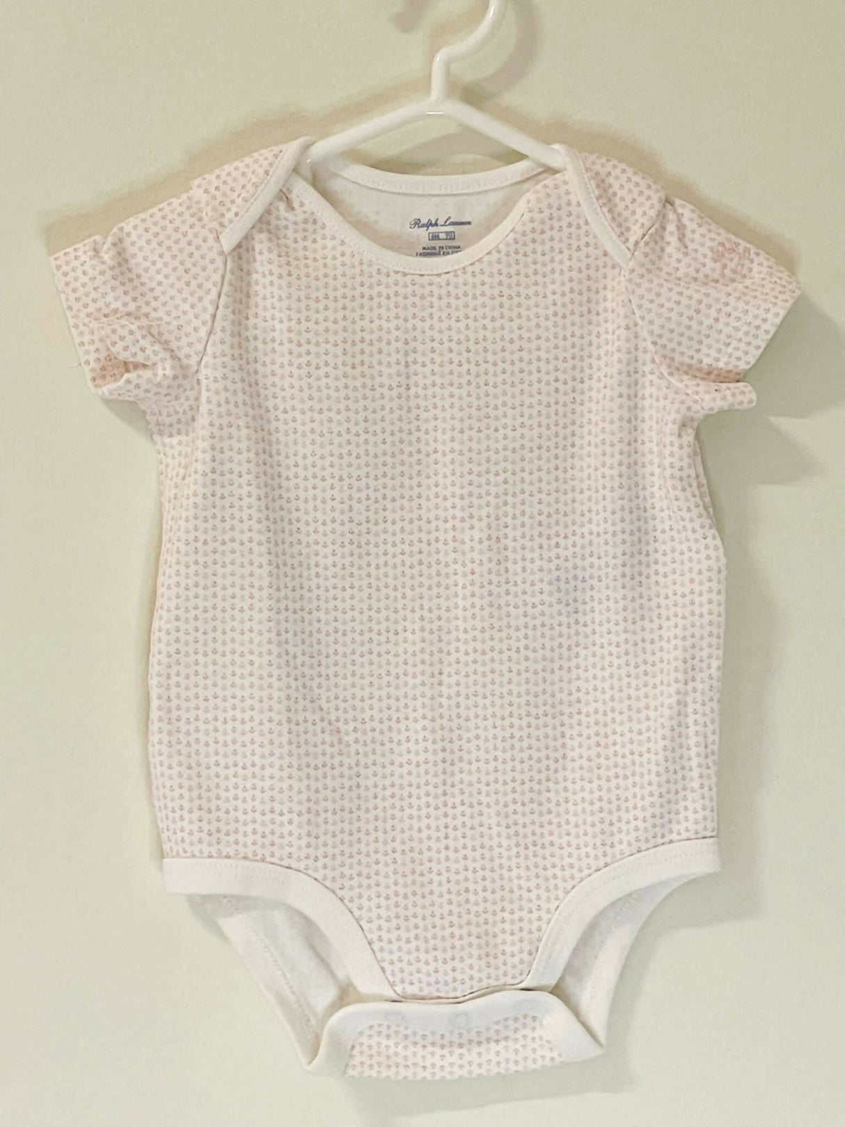 Ralph Lauren | White Onesie | Baby Bodysuits & Onesies | Size 6 months | Preloved