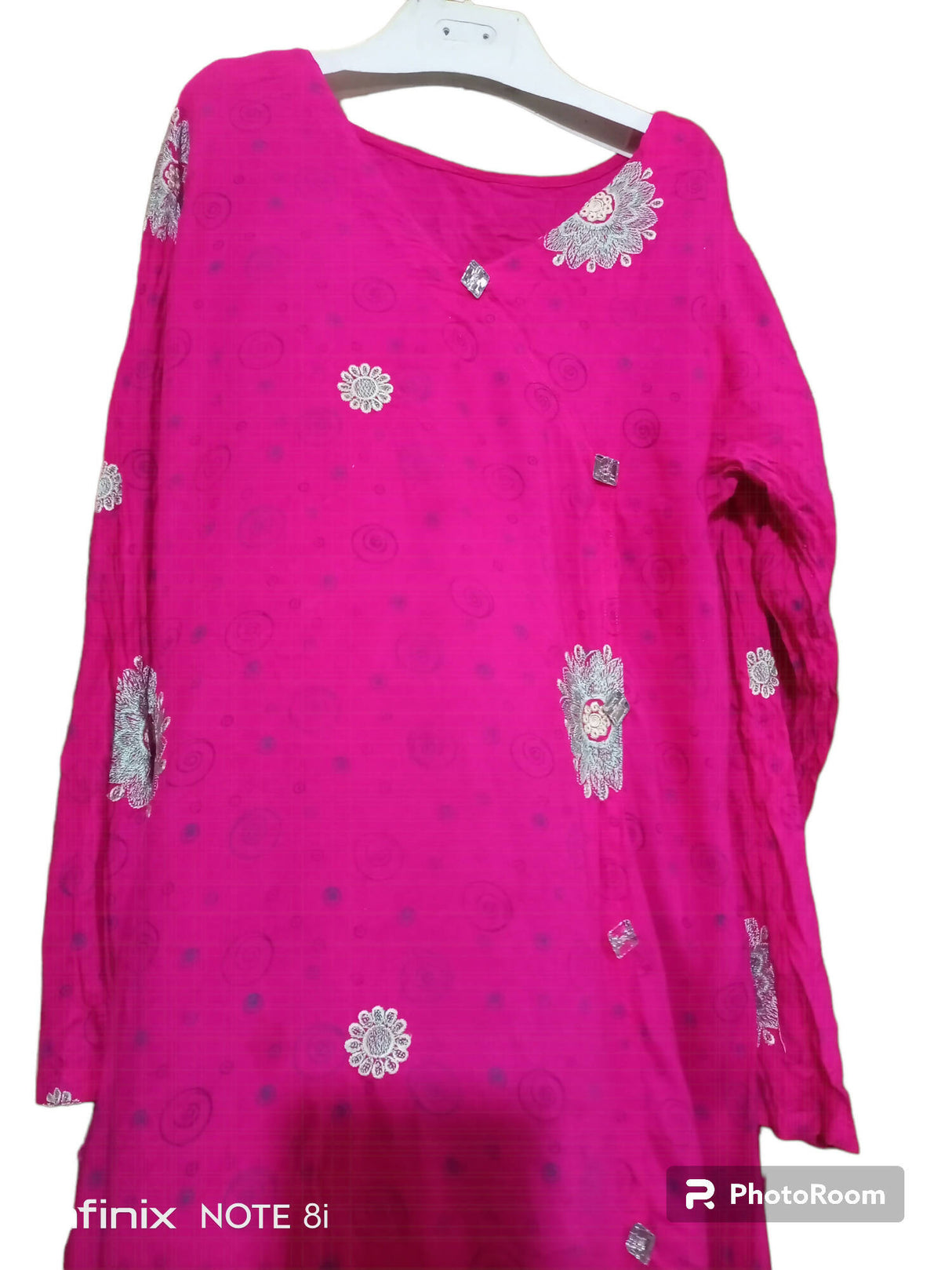 Embroidered linen Kurta | Women Locally Made Kurta | Medium | Worn Once
