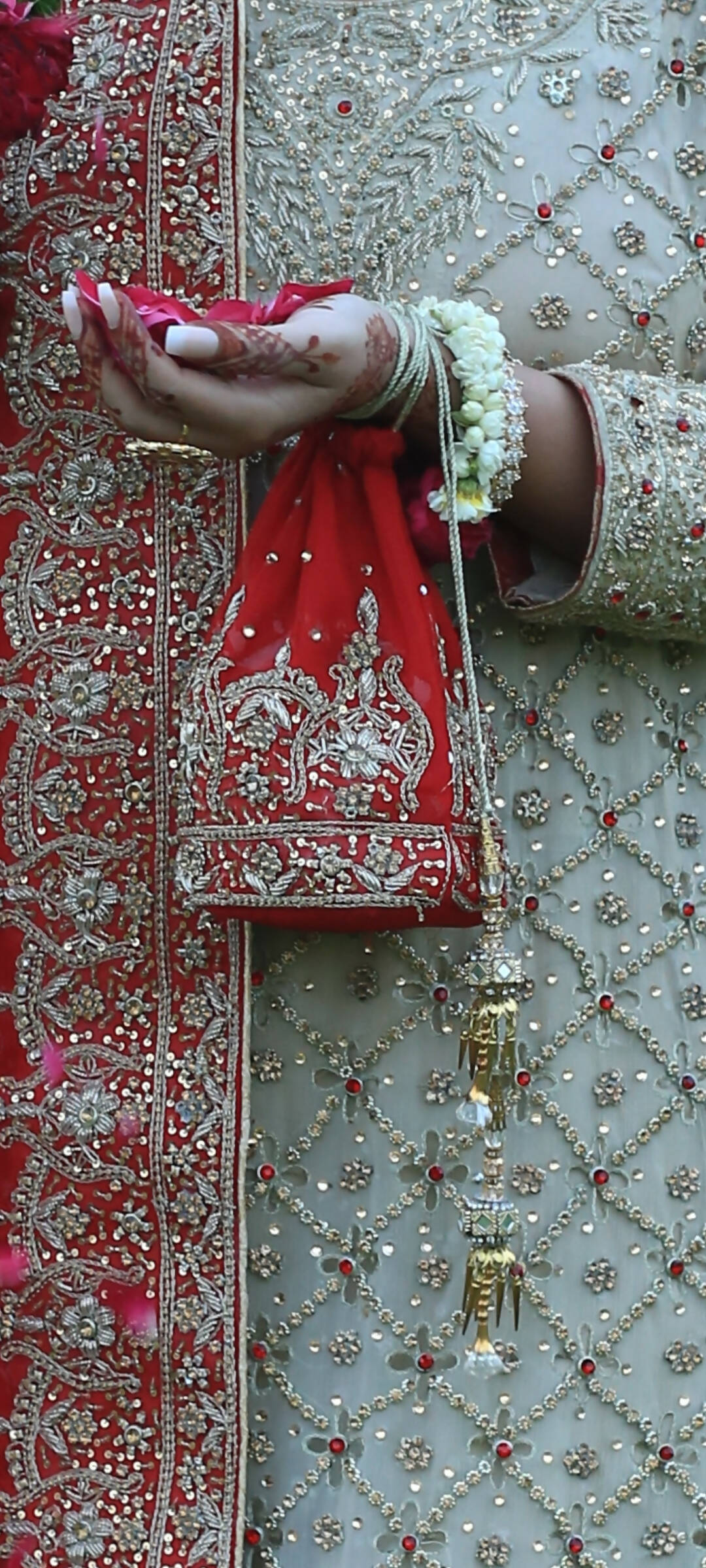 Off White Long Formal Maxi | Women Formals | Medium | Worn Once