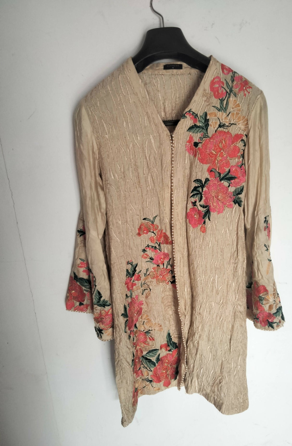 Sapphire | Beige Open Embroidery Kurta | Women Branded Kurta | Medium | Worn Once