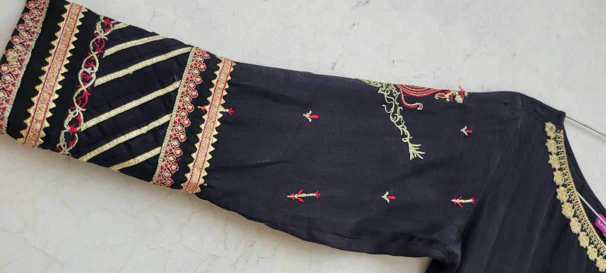 Omal by Komal | Women Branded Formals | Medium | Worn Once