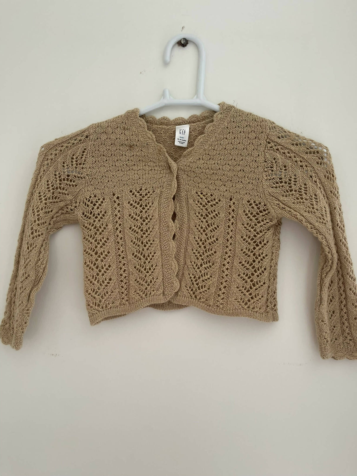 Gap Beige Gold Sweater | Girls Tops & Shirts | Size:18-24 Months | Preloved