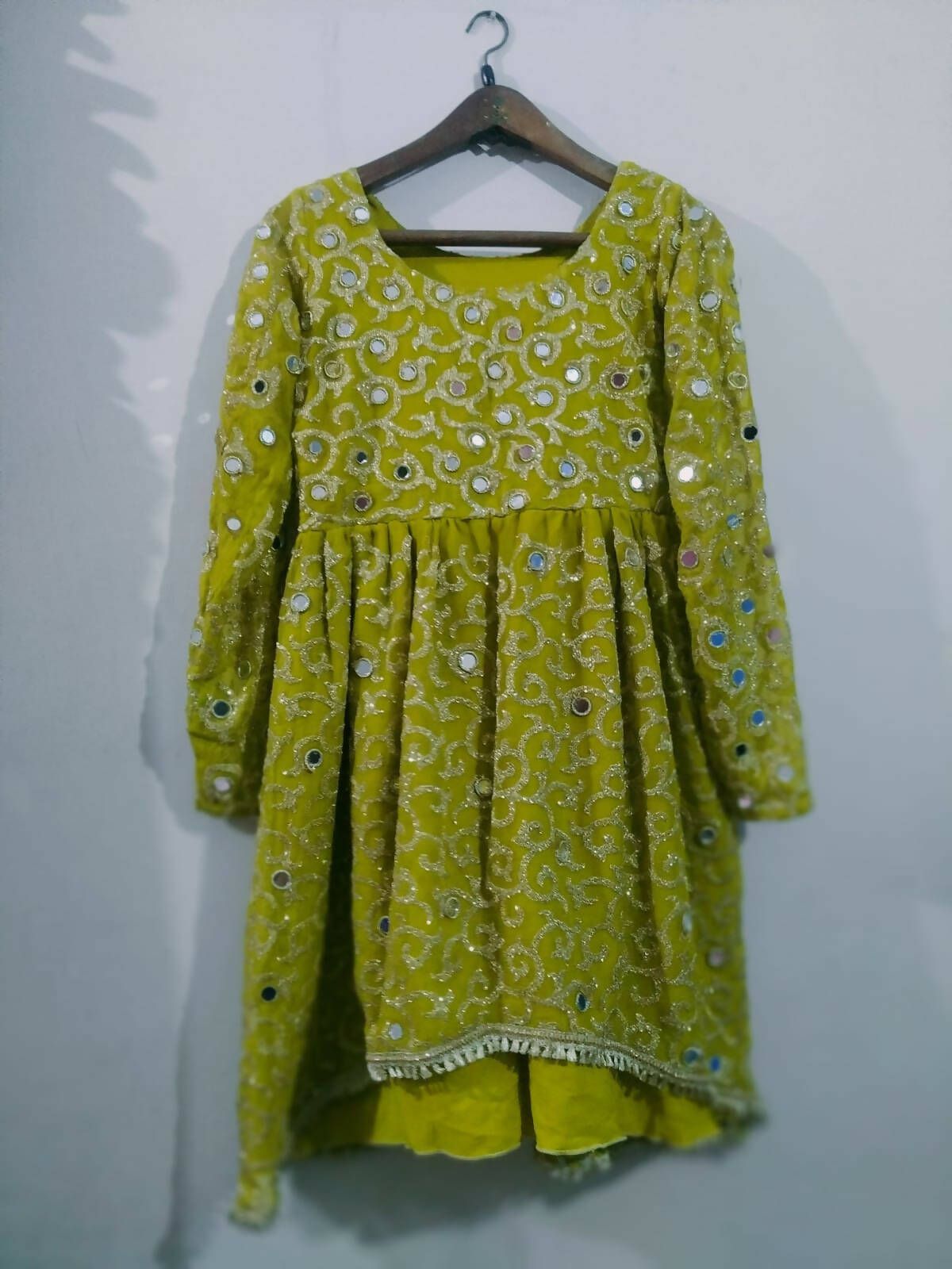 Beautiful 3 PC formal Wear suit | Women Locally Made Formals | Small | Preloved