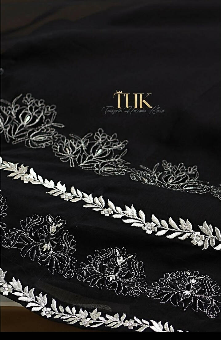 Tanzeela Hussain | Black maxi | Women Frocks & Maxis | Large | Preloved