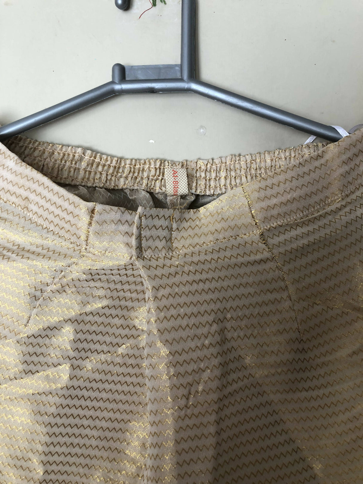 Bint-al-Blaad | 3 PC Maroon Outfit | Women Locally Made Formals | Medium | Worn Once