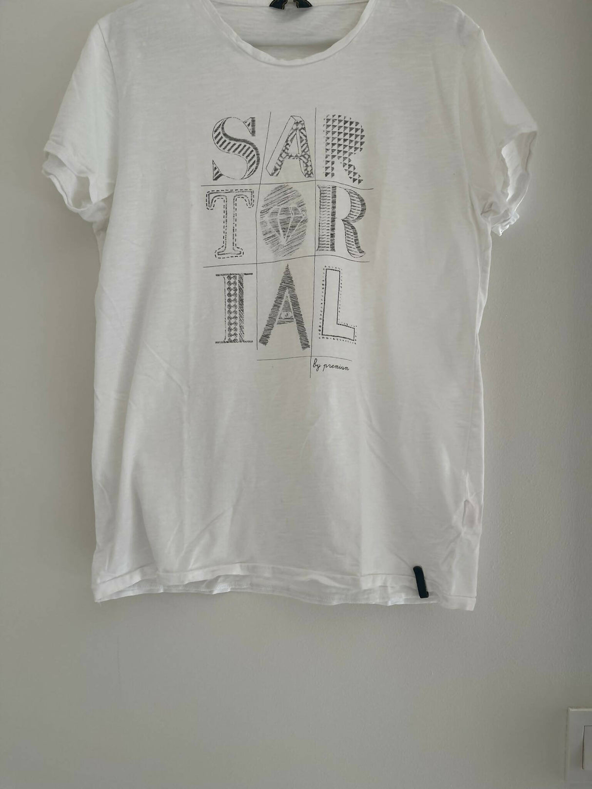 Jack and Jones | White Cotton T-Shirt | Men T-Shirts & Shirts | Medium | Preloved