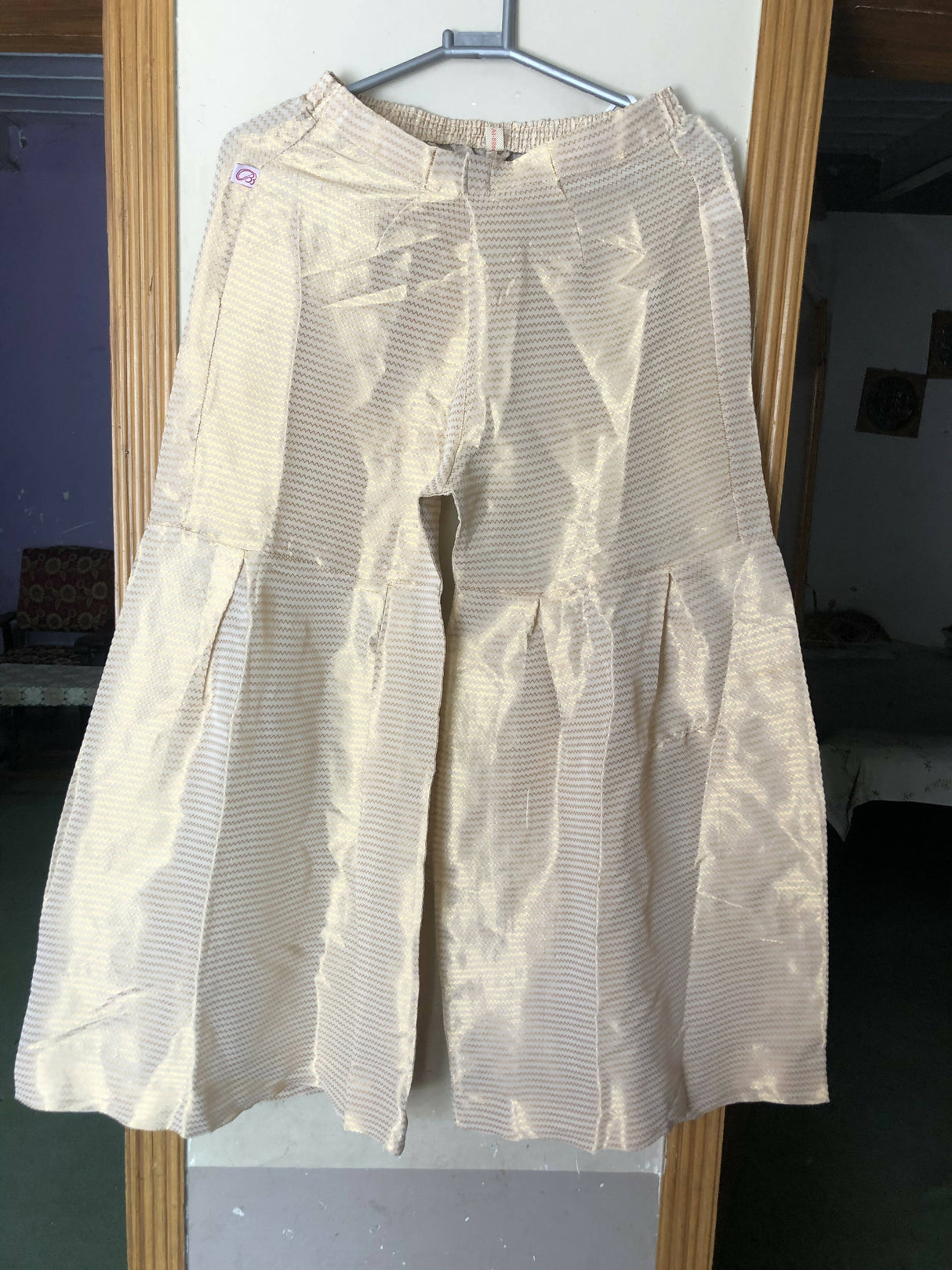 Bint-al-Blaad | 3 PC Maroon Outfit | Women Locally Made Formals | Medium | Worn Once