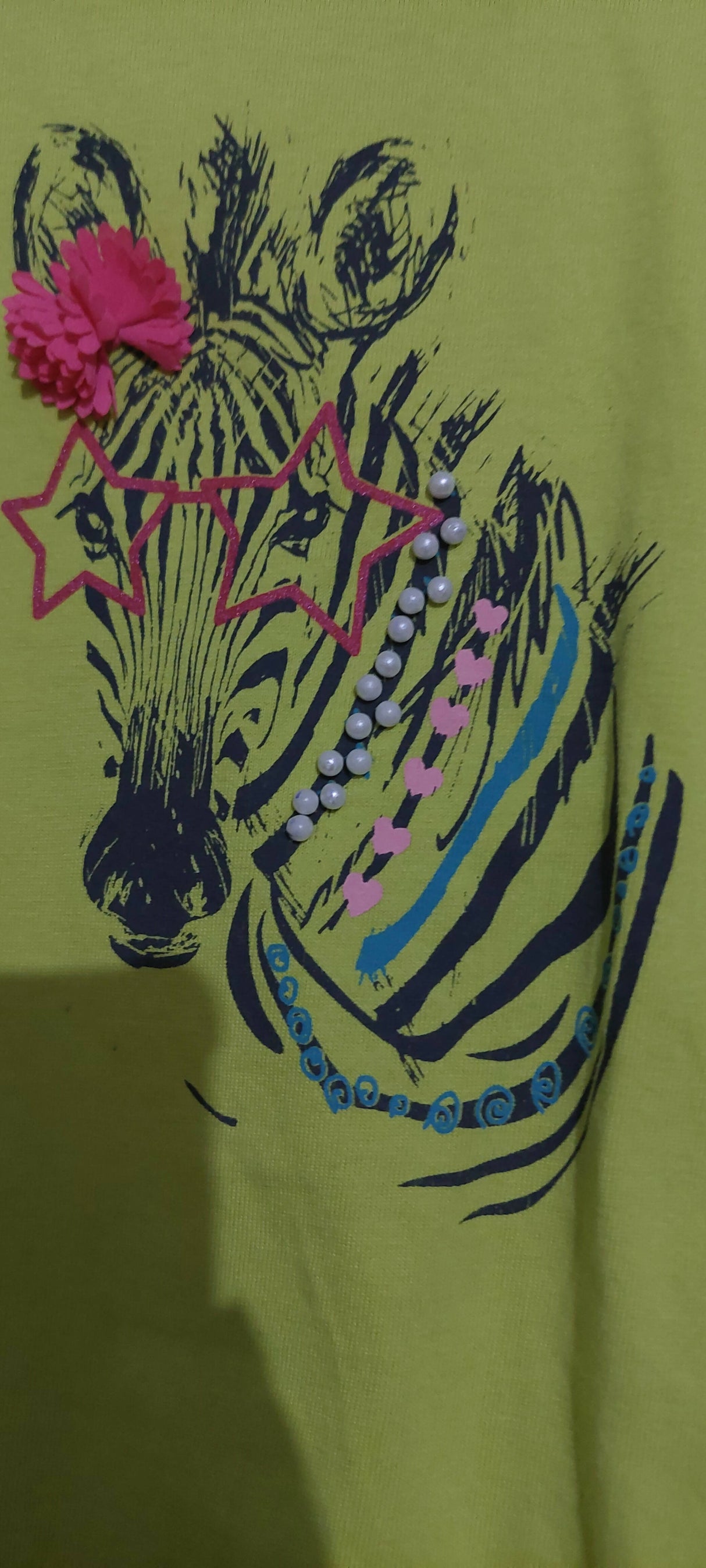 Sapphire | Neon T Shirt | Kids | Girls Tops & Shirts | Size: 5 Year Old | Preloved