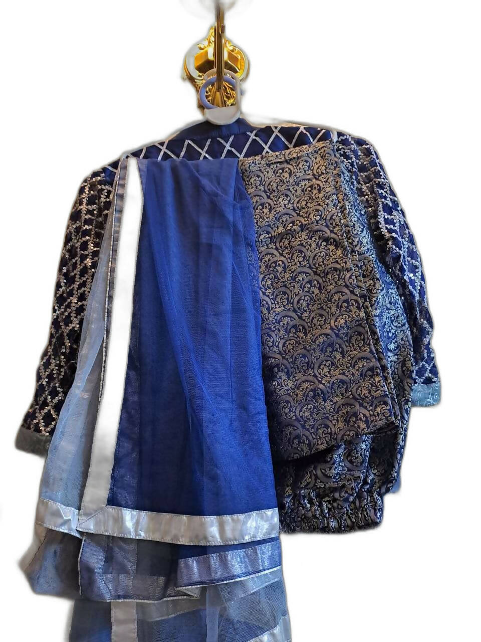 Double Shade Embroidered long Shirt with Jamawar Trouser| Women Frocks & Maxis | Medium | Worn Once