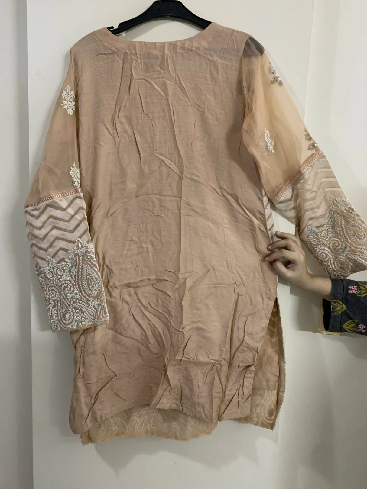 Threads and Motifs | Peach Organza Kurta | Women Branded Formals | Medium | New