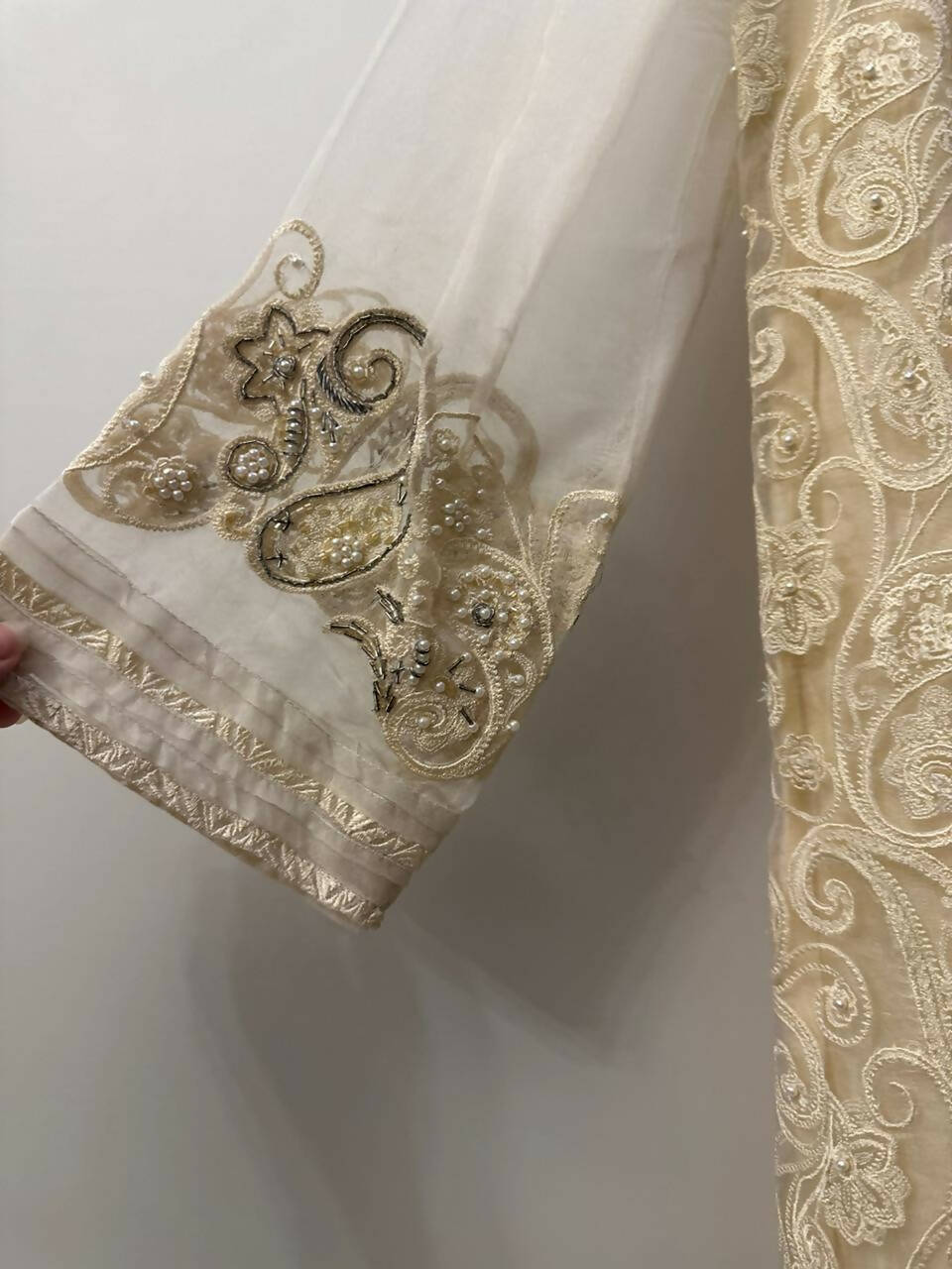 Dhanak | Beige 3 Pc Suit | Women Branded Formals | Medium | Preloved