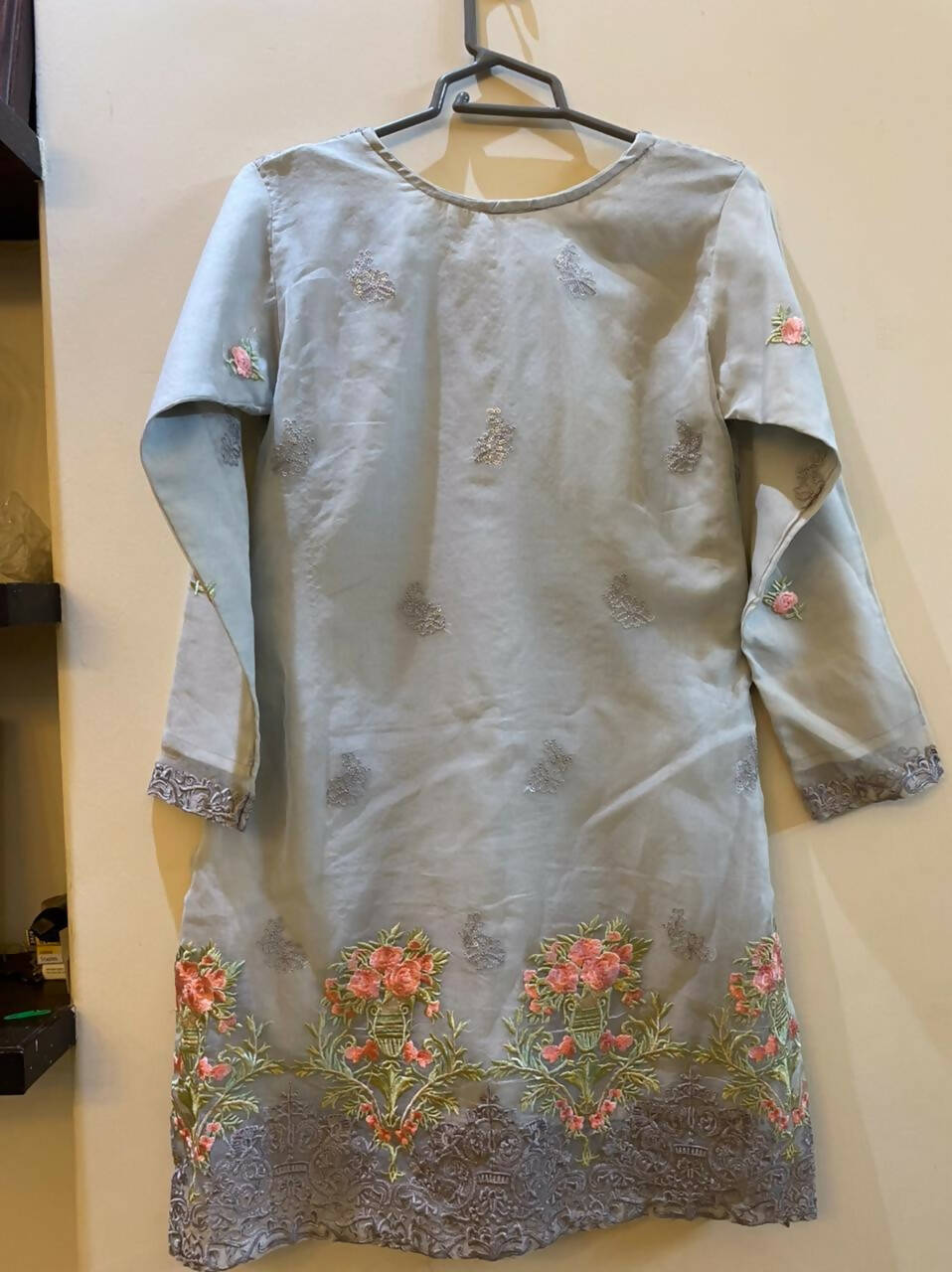 3 PC Organza embroidered suit | Women Locally Made Formals | Medium | Preloved