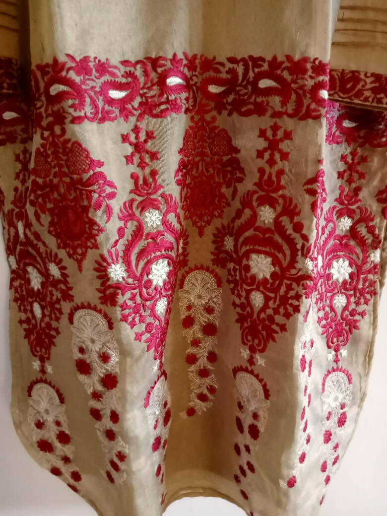 Organza embroidered Kurta | Women Locally Made Kurta | Medium | Worn Once