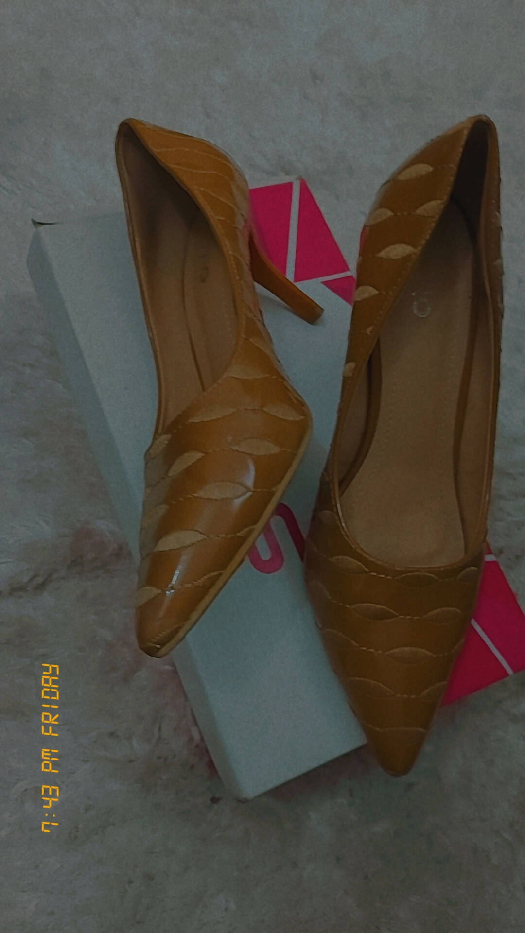 Heels | Golden Heels | Women Shoes | Size: 39 | New