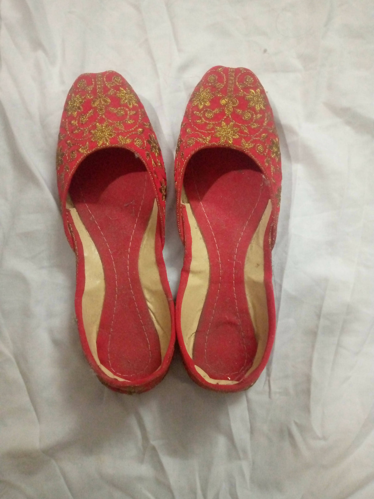 Red velvet Woman Khussa | Women Shoes | Size: 39 | Preloved