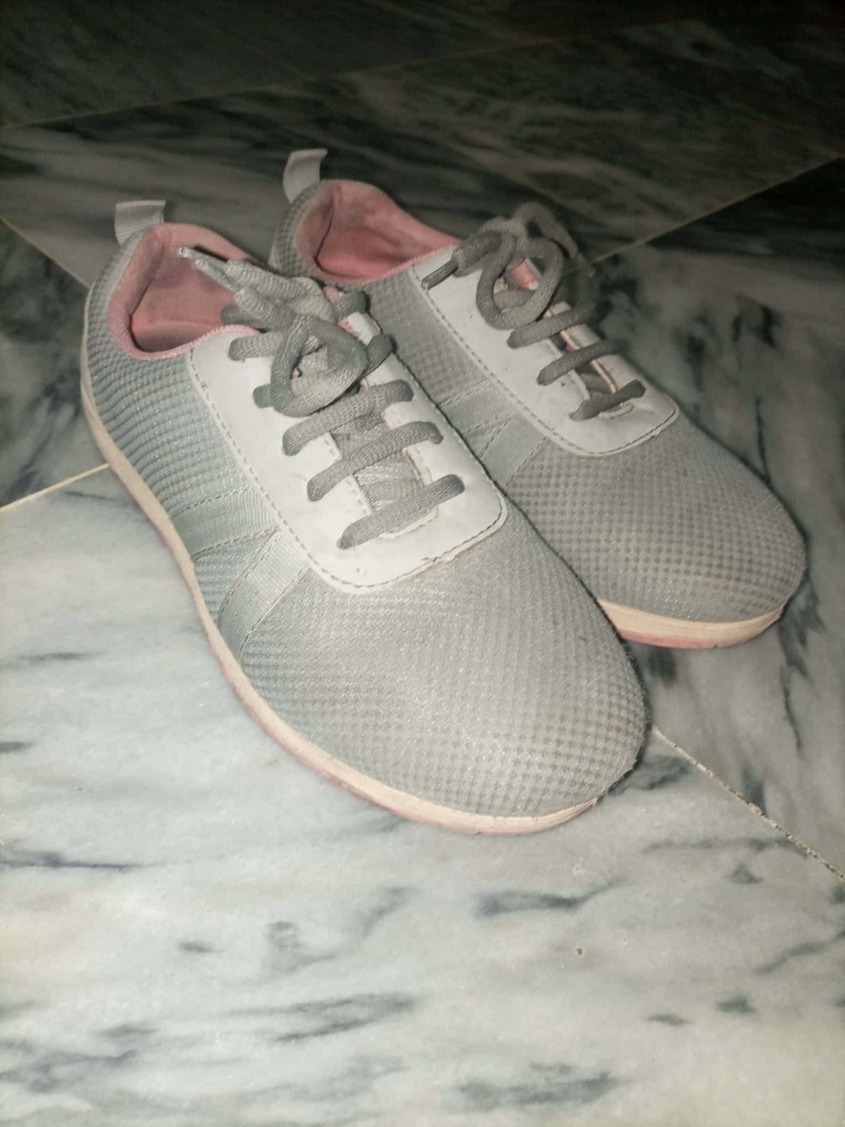 Ndure | Stylish Joggers for Girls | Women Shoes | Size: 36 | Preloved