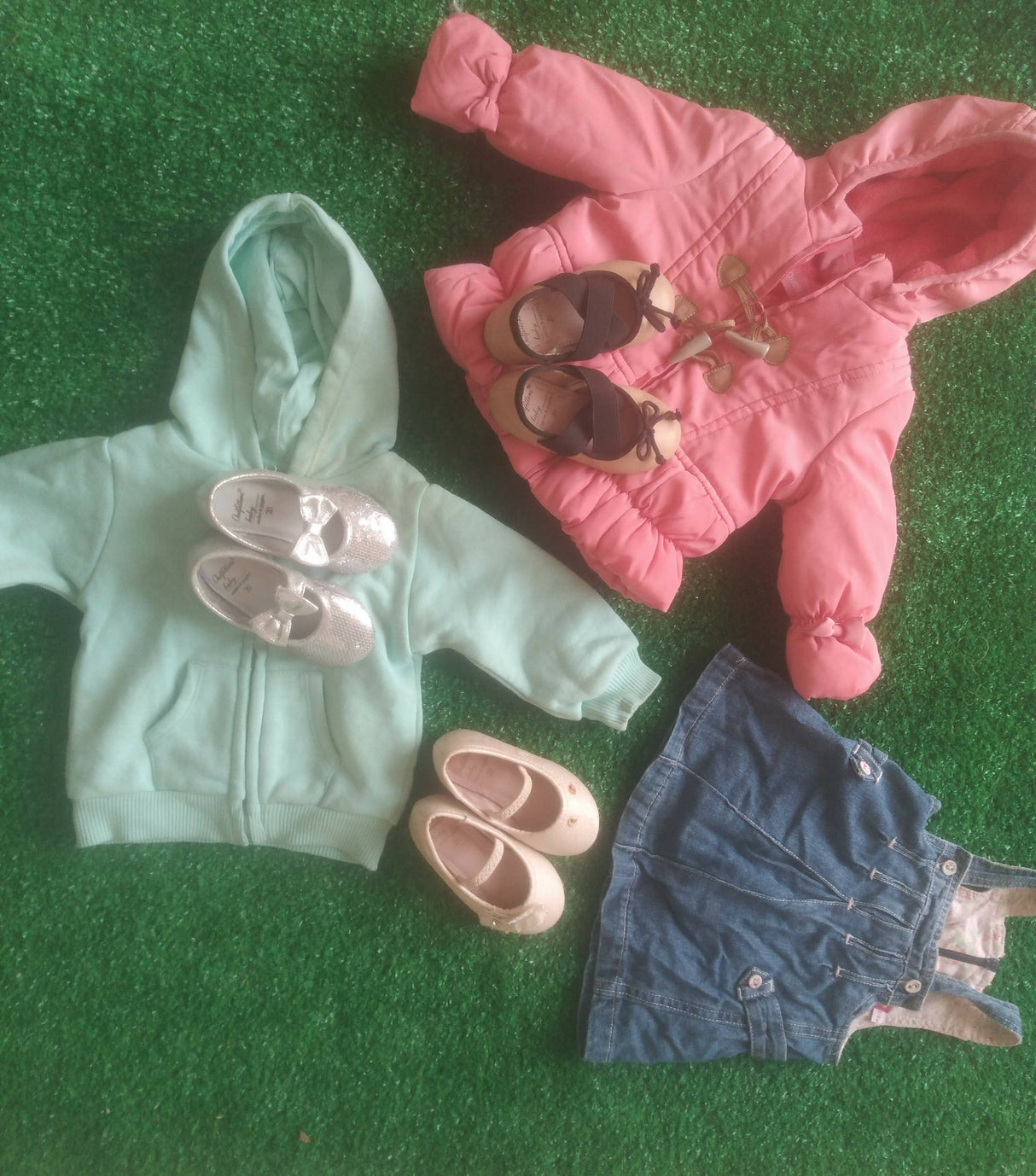 Kids clothes | Kids | Baby Bodysuits & Onesies | Size: 4 to 6 months | Preloved