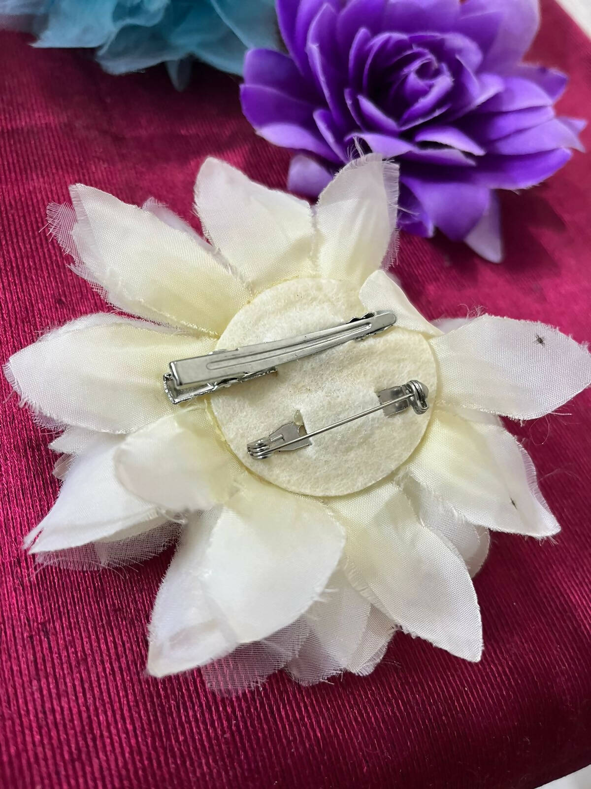 Fancy Flowers Hair Clips | Kids | Girls Hairbands & Hair Accessories | Worn Once