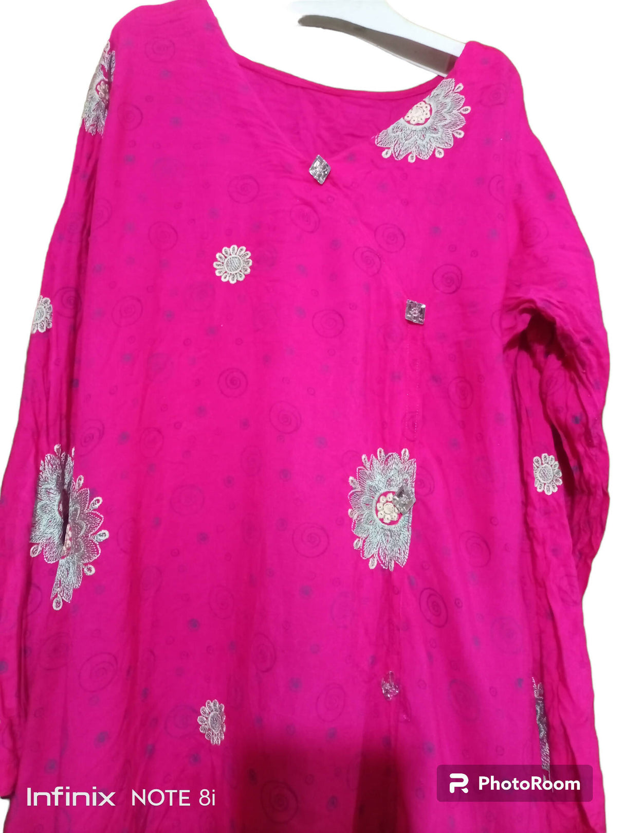 Embroidered linen Kurta | Women Locally Made Kurta | Medium | Worn Once