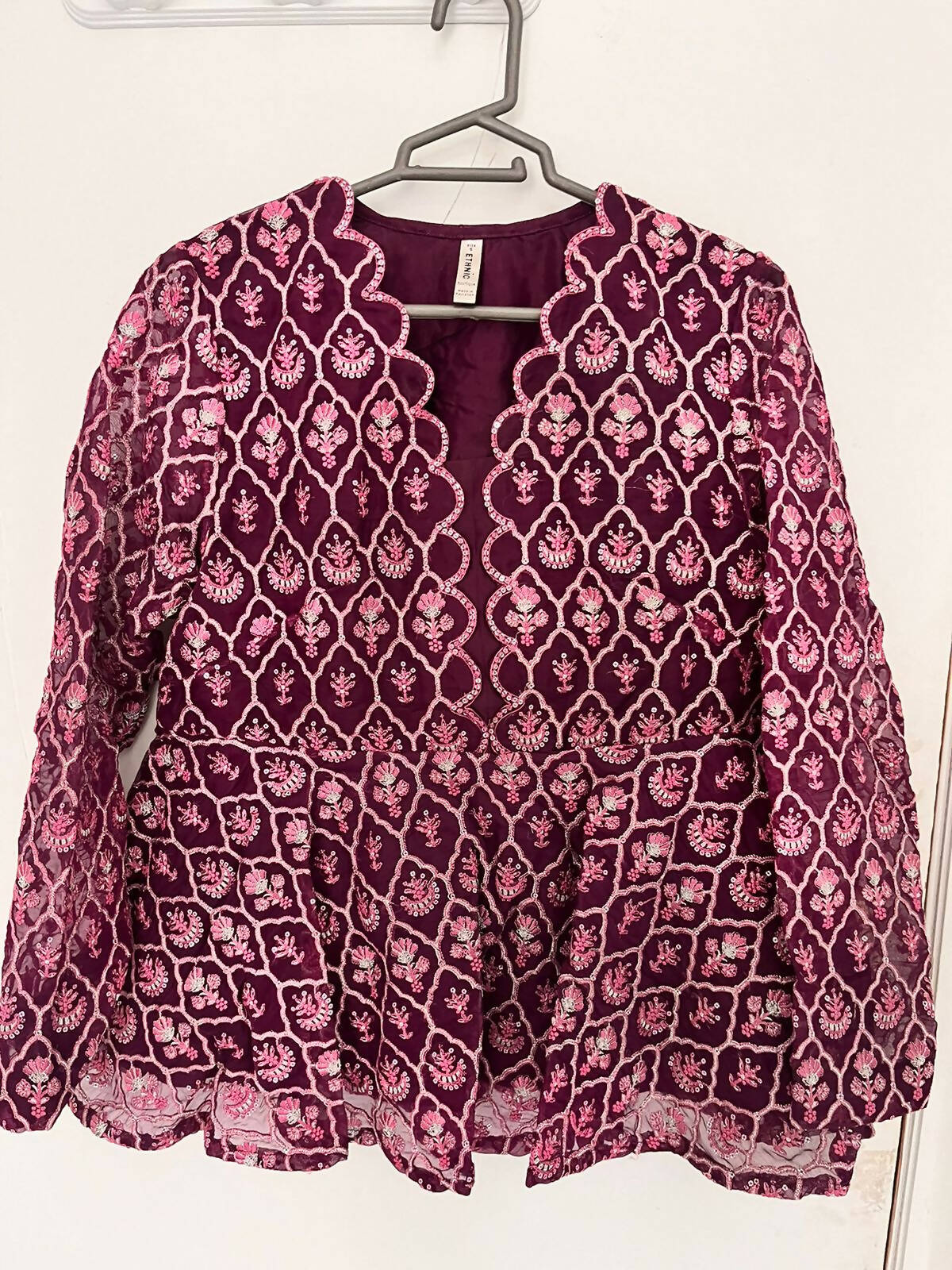 Ethnc Embroidered Suit (2PC) | Women Branded Formals | Small | Worn Once