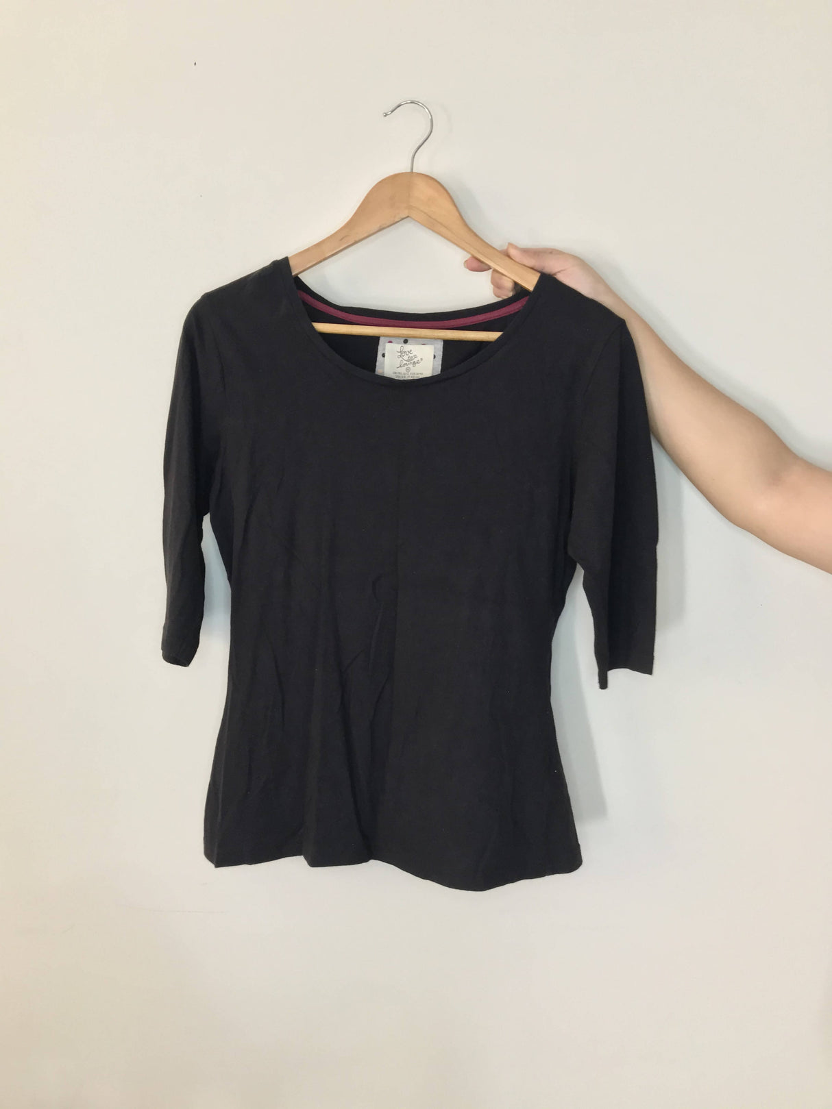Love to Lounge | Black Plain Black Tee | Women Tops & Shirts | Medium | Preloved