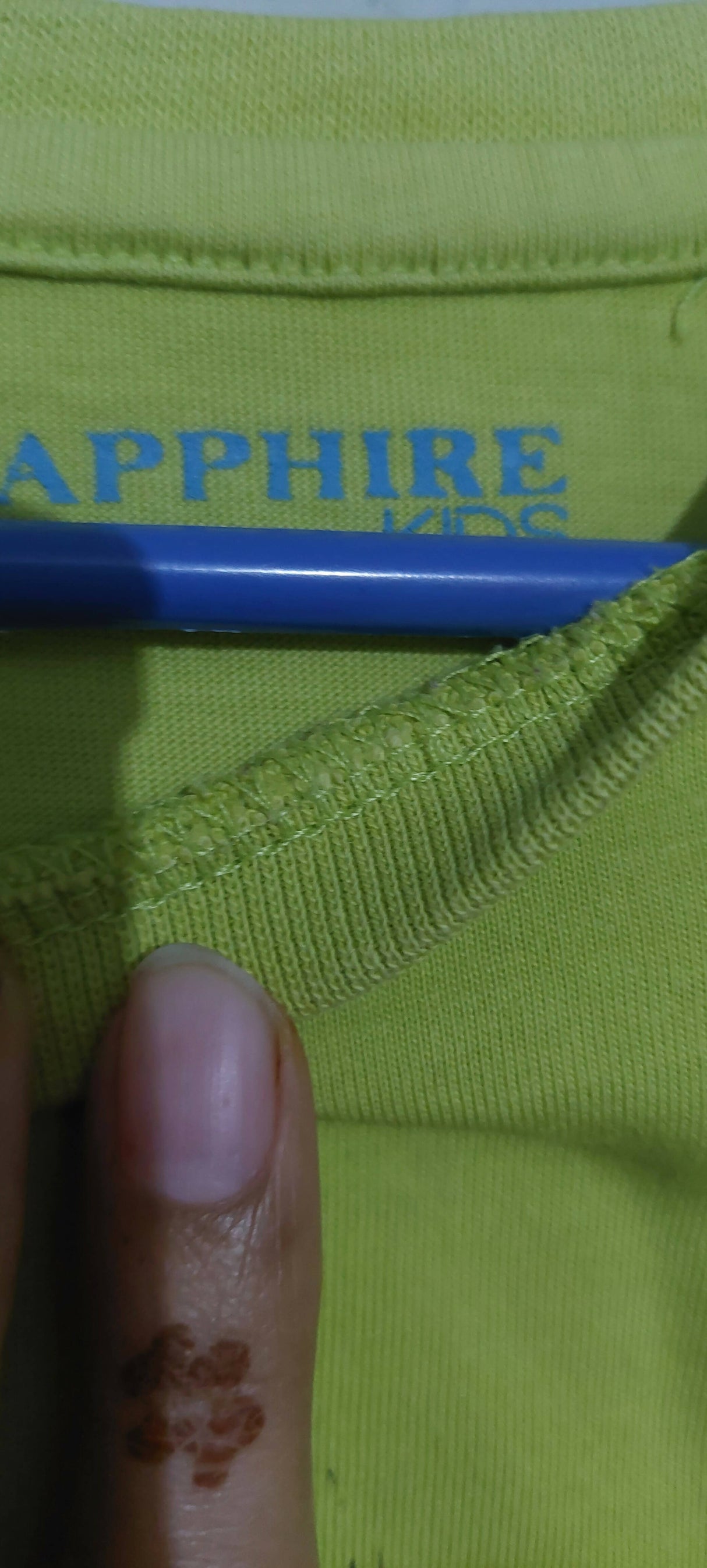 Sapphire | Neon T Shirt | Kids | Girls Tops & Shirts | Size: 5 Year Old | Preloved