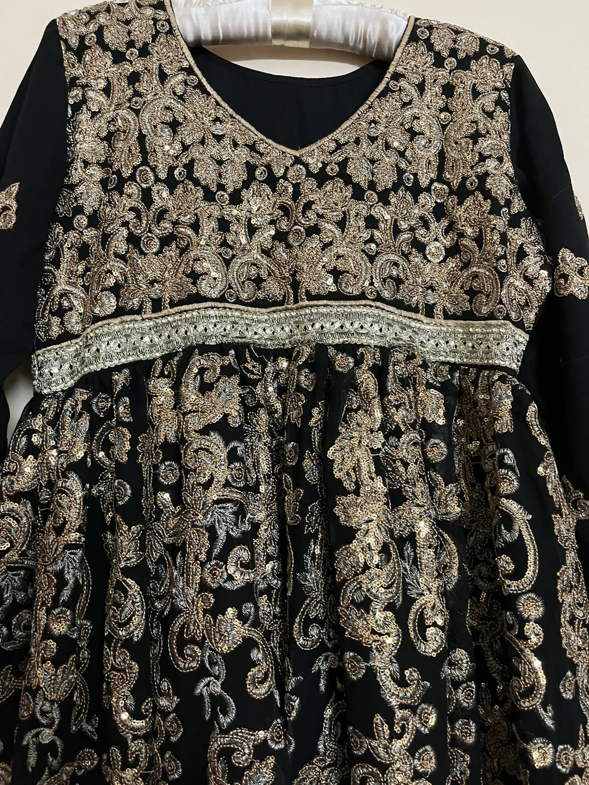 pleated سیاہ فراک | خواتین کے فراکس اور میکسس | ایک بار پہنا۔